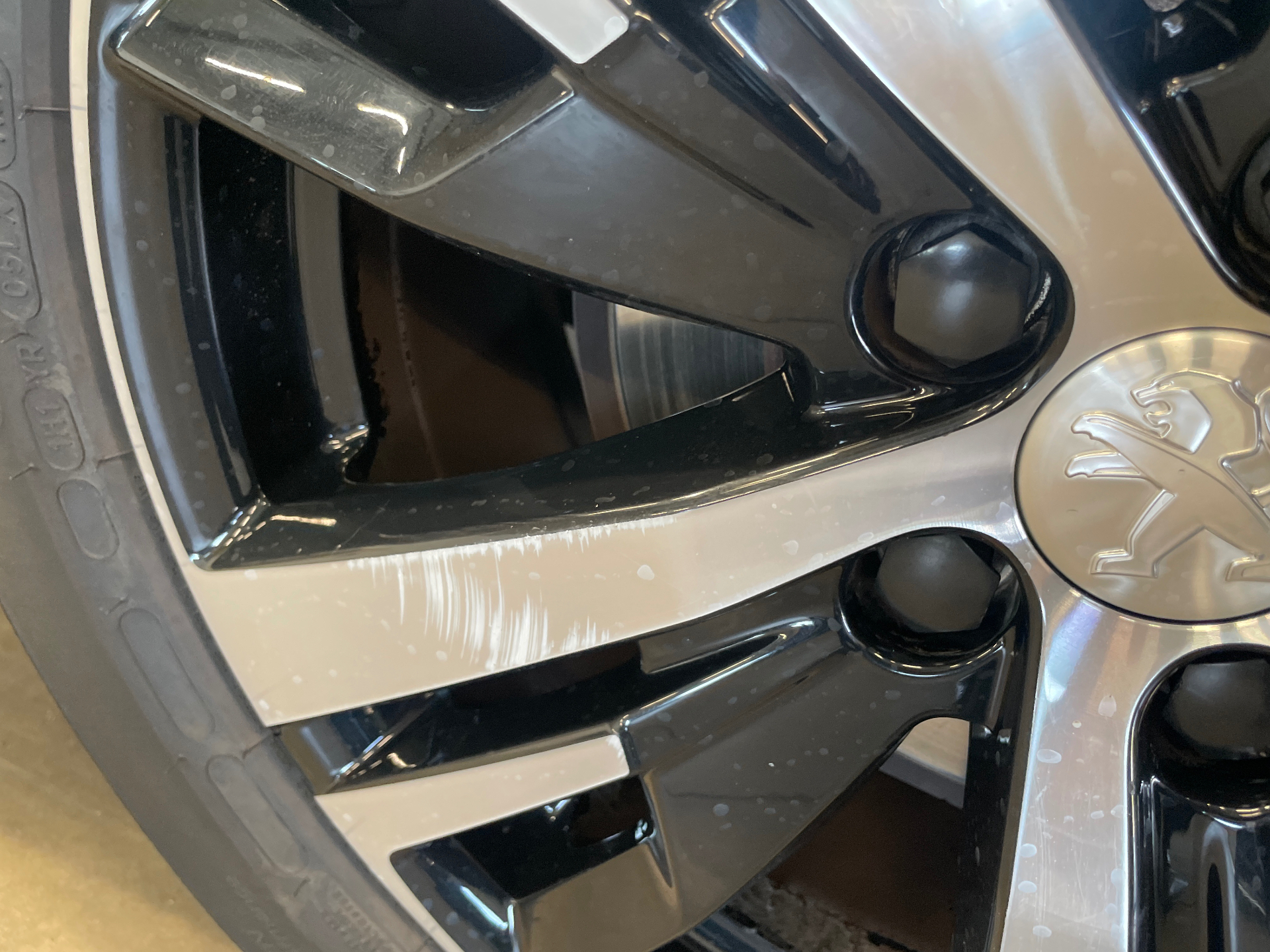PEUGEOT 5008 BlueHDi 130ch S&S EAT8 GT — expertise