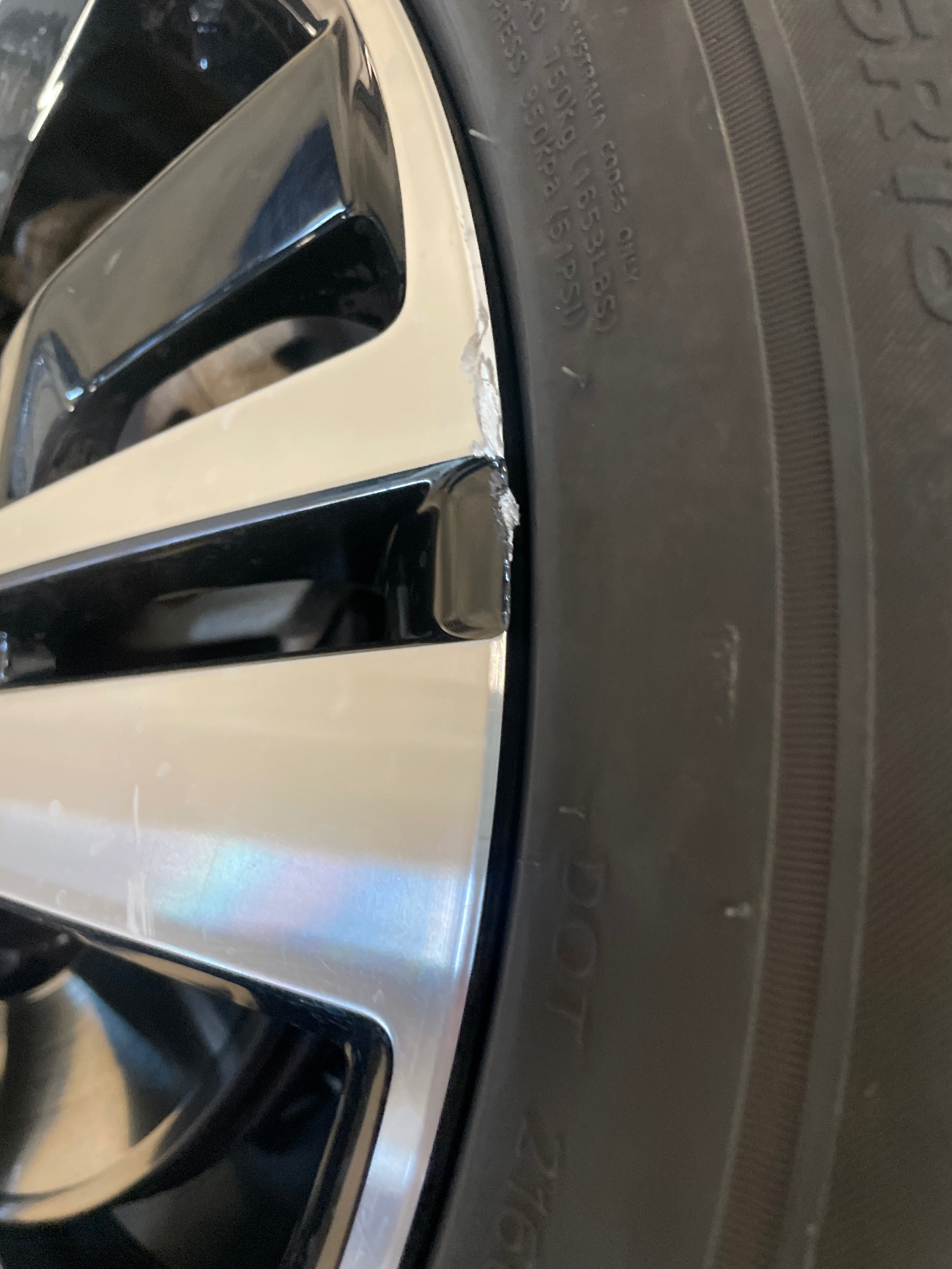 PEUGEOT 5008 BlueHDi 130ch S&S EAT8 GT — expertise