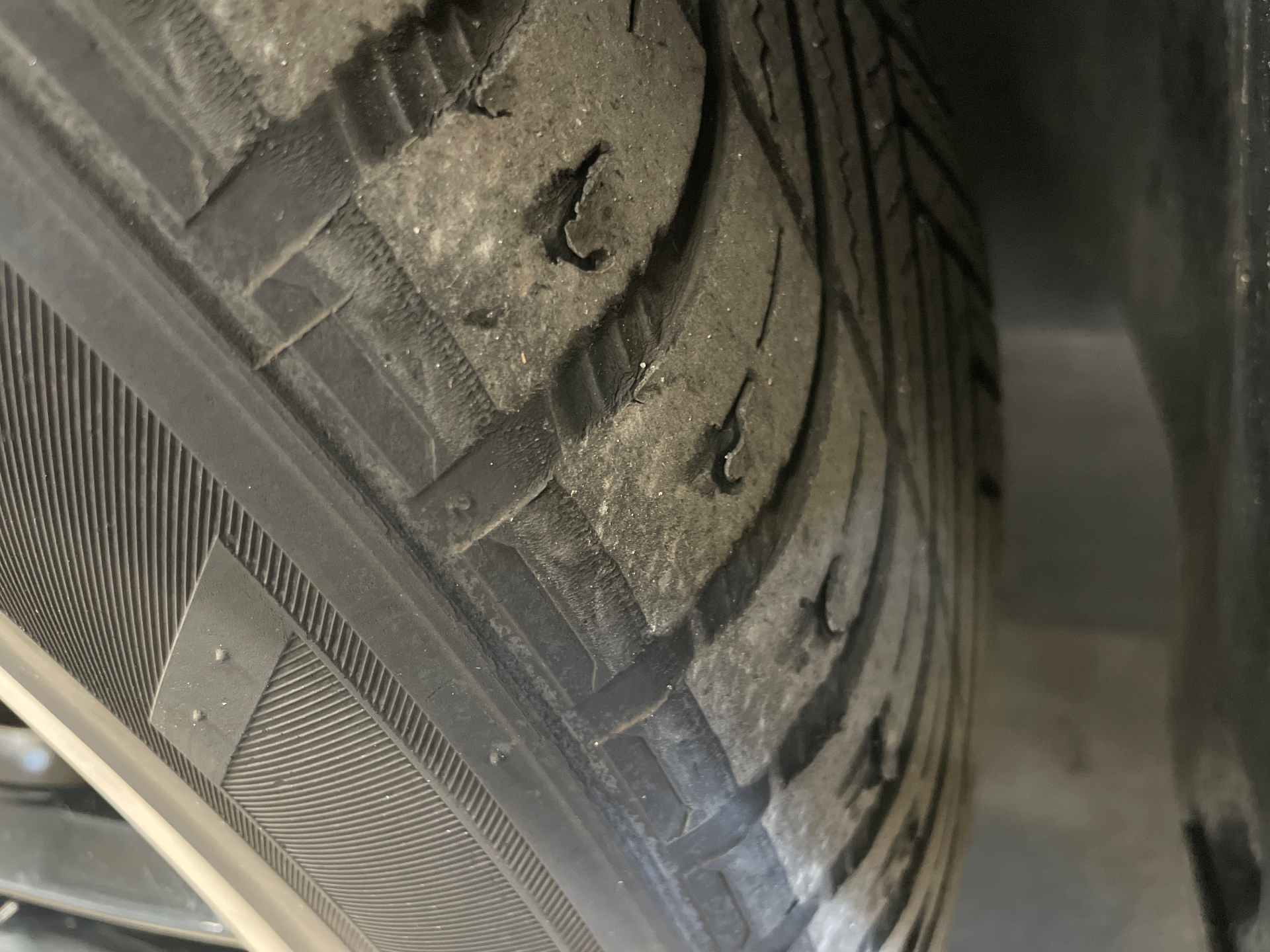 PEUGEOT 5008 BlueHDi 130ch S&S EAT8 GT — expertise