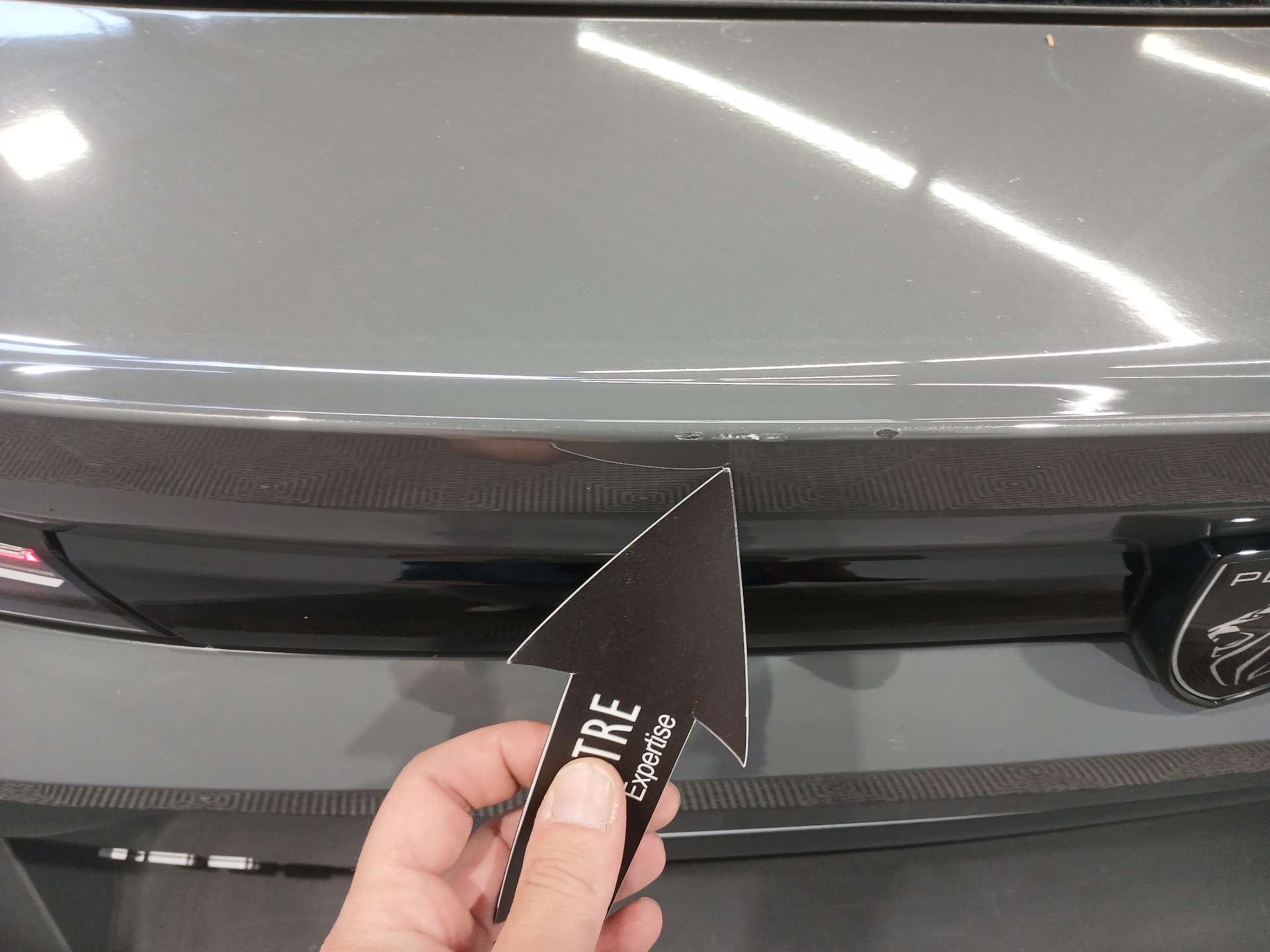 PEUGEOT 408 Hybrid 145 e-DCS6 Allure — expertise