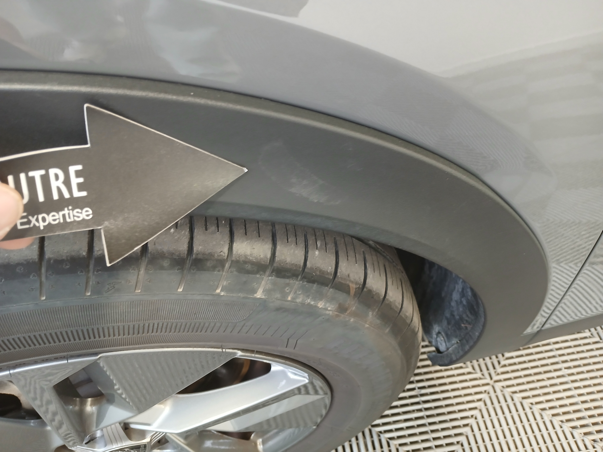 PEUGEOT 408 Hybrid 145 e-DCS6 Allure — expertise