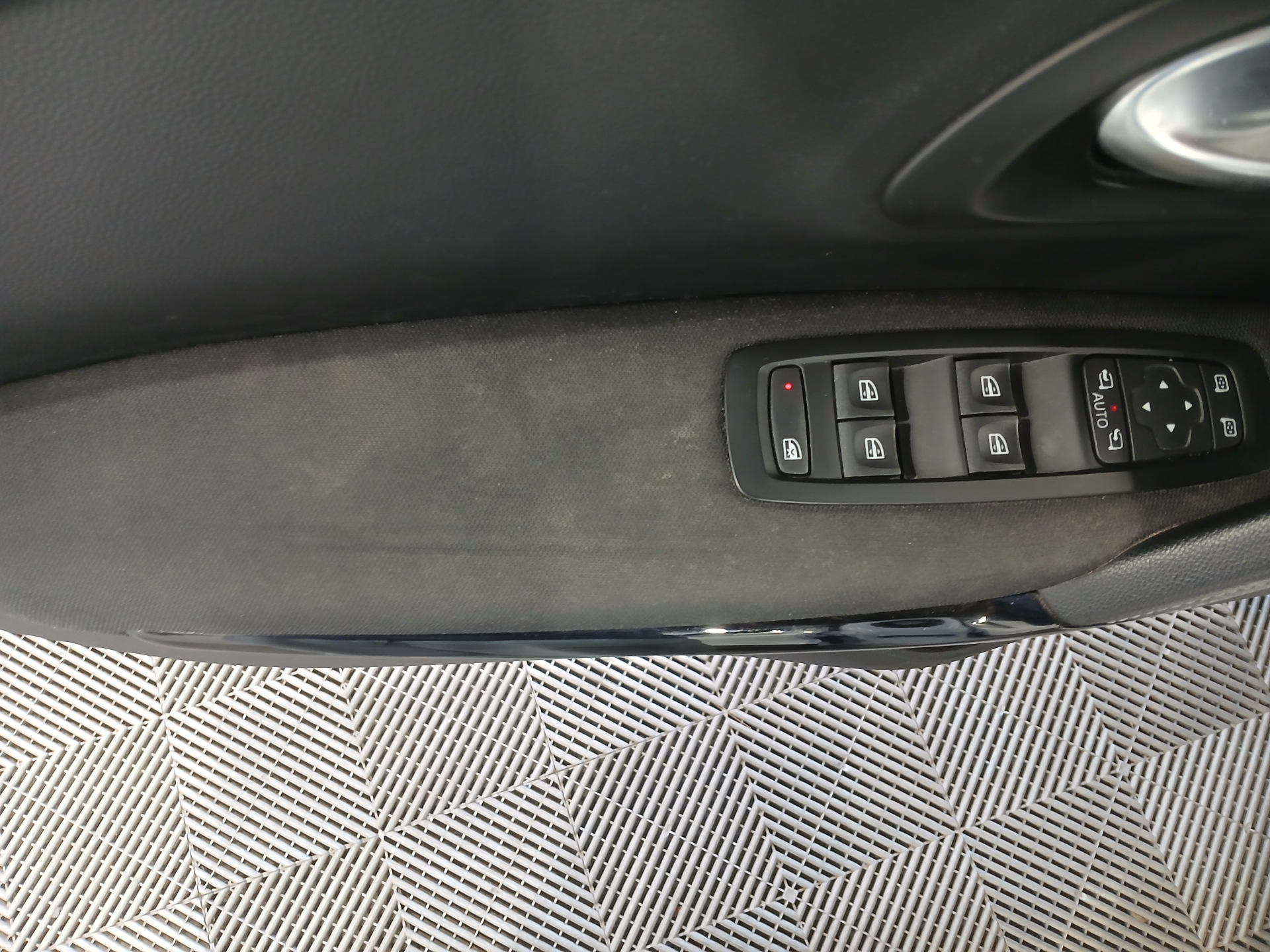 RENAULT KADJAR Blue dCi 115 EDC Business — expertise