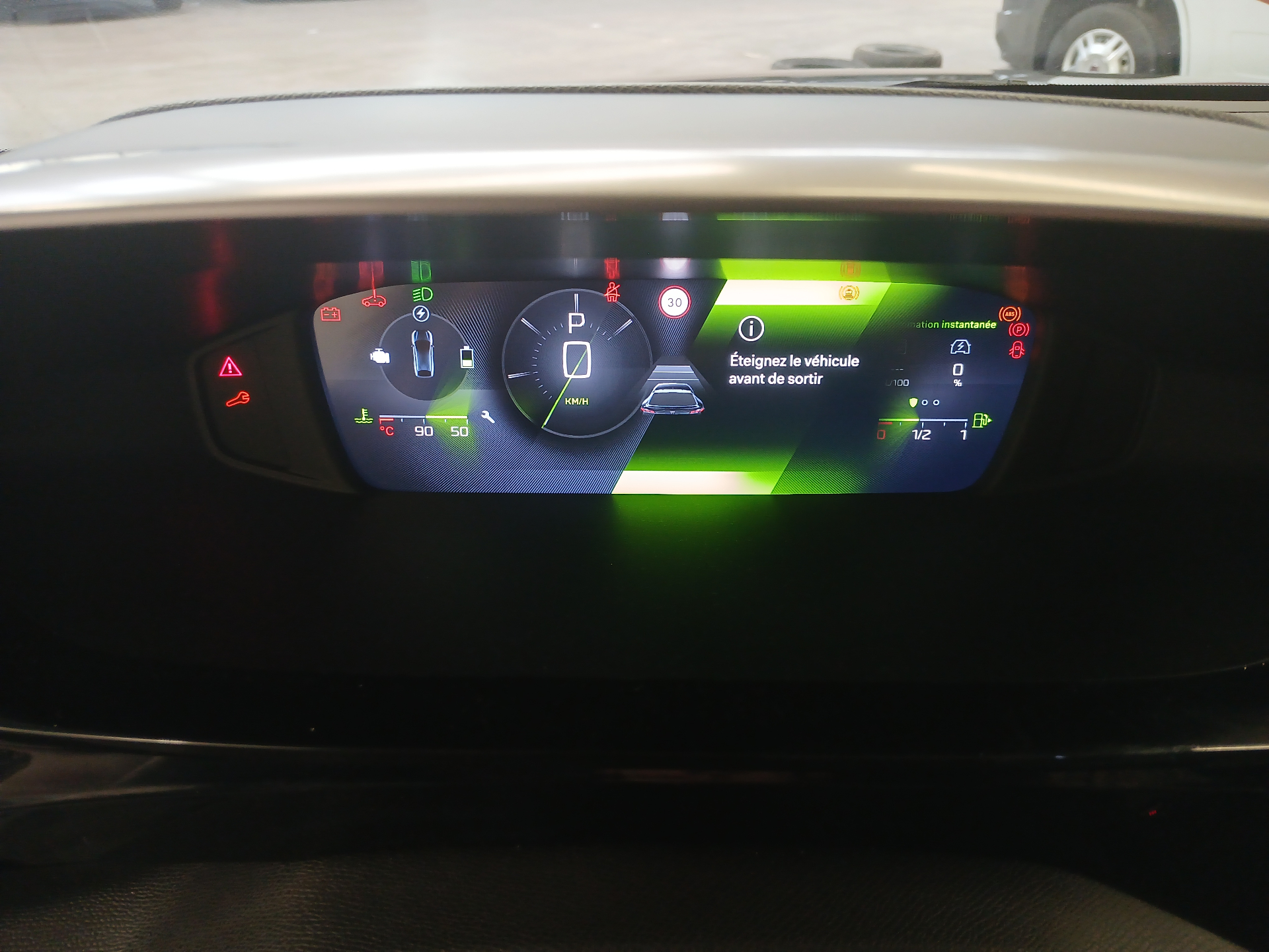PEUGEOT 408 Hybrid 145 e-DCS6 Allure — expertise