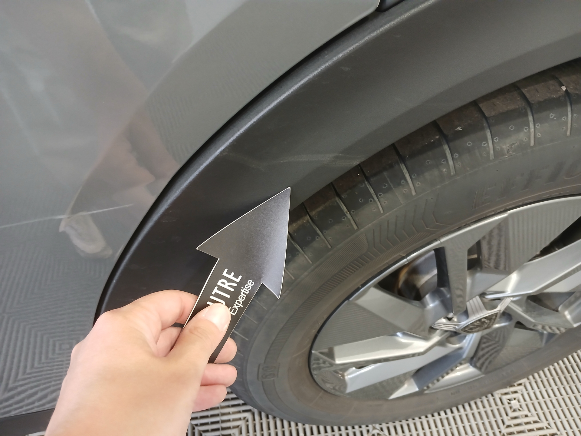 PEUGEOT 408 Hybrid 145 e-DCS6 Allure — expertise