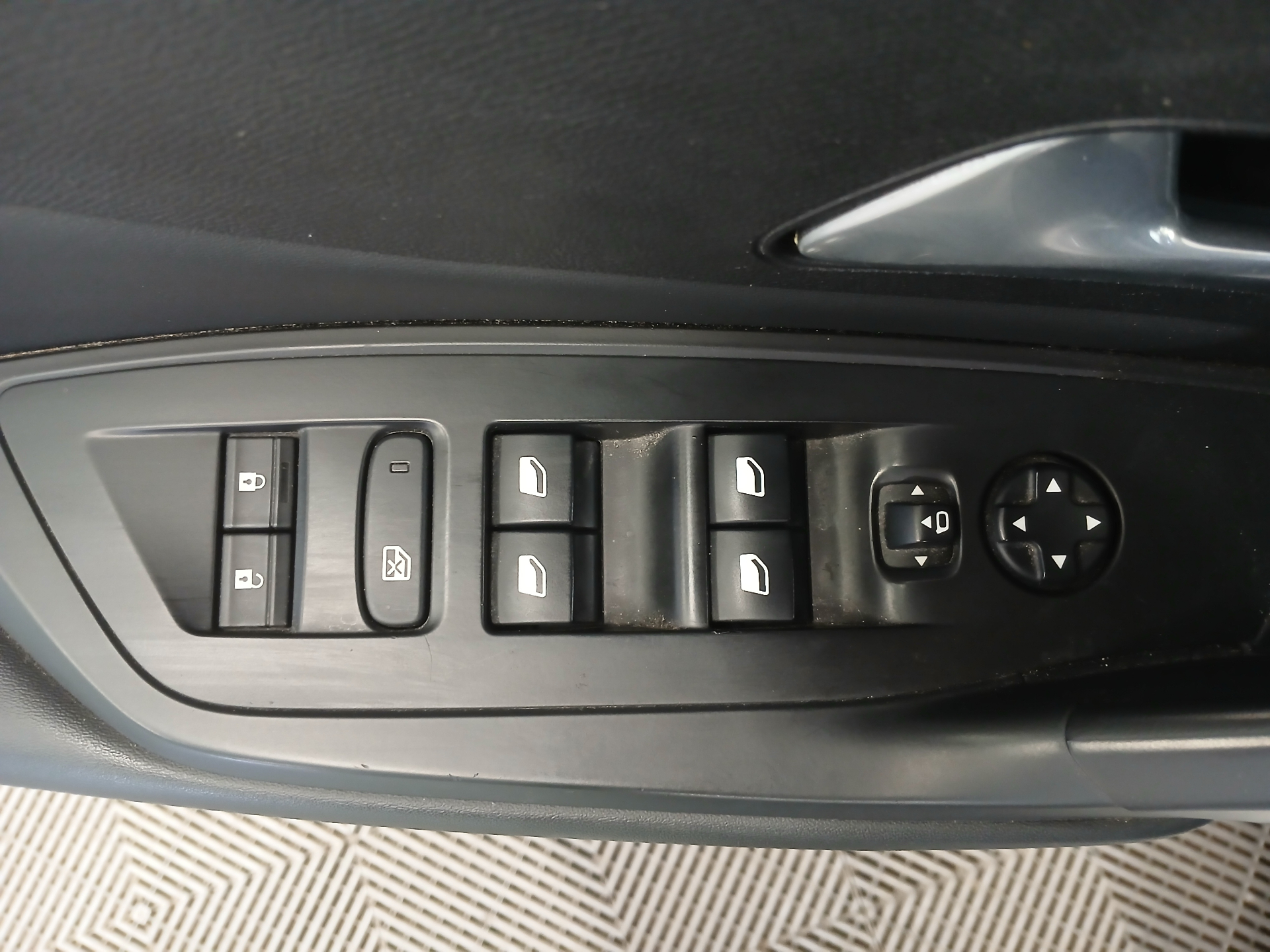 PEUGEOT 308 BlueHDi 130ch S&S EAT8 Allure