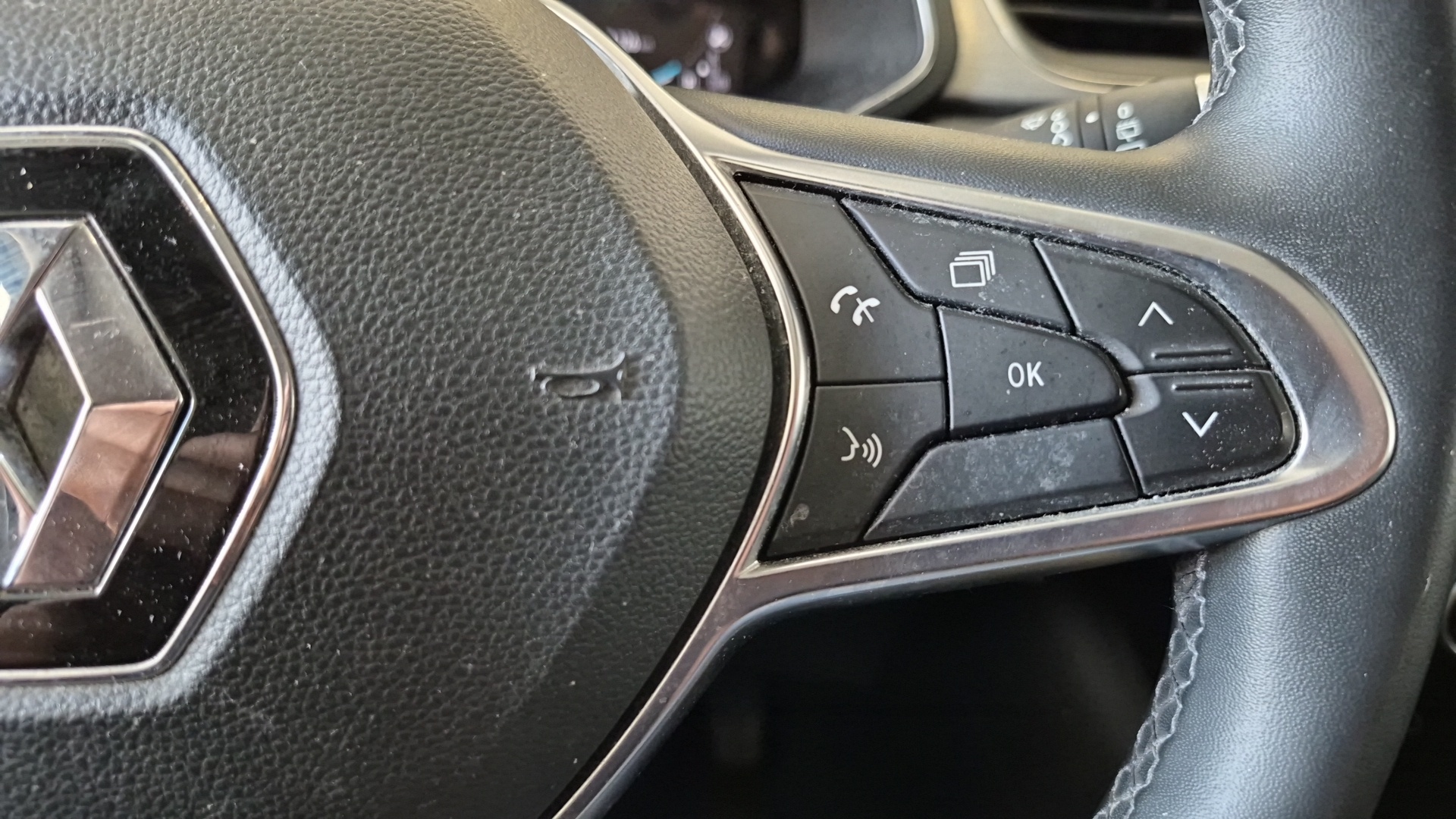 RENAULT CAPTUR E-Tech Plug-in 160 Intens
