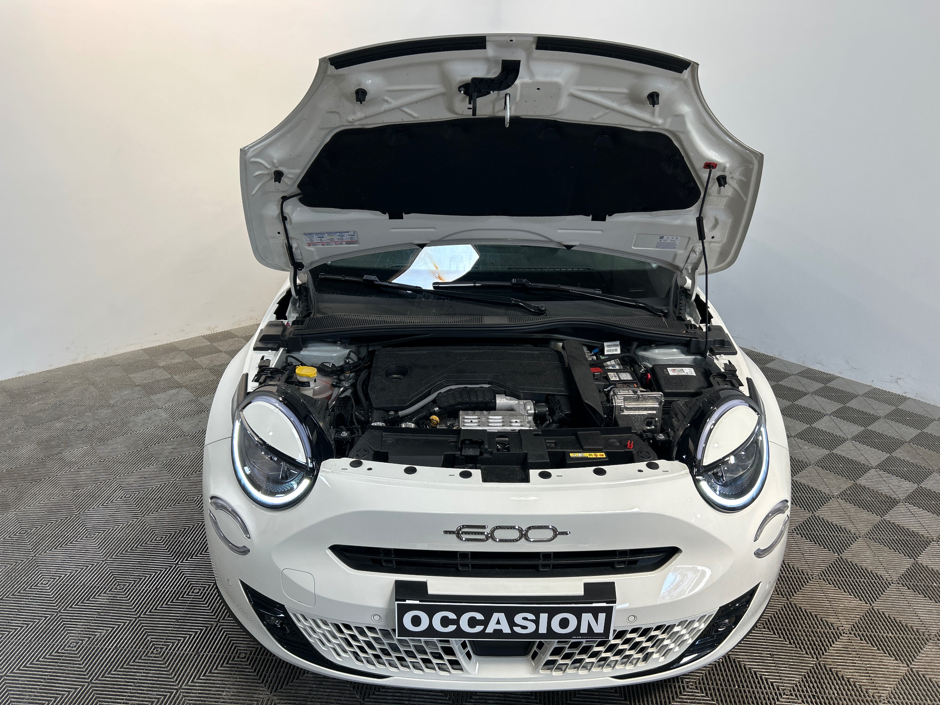 FIAT 600 3 Pop T 1.2 Hybrid Turbo 145ch eDCT6 — expertise