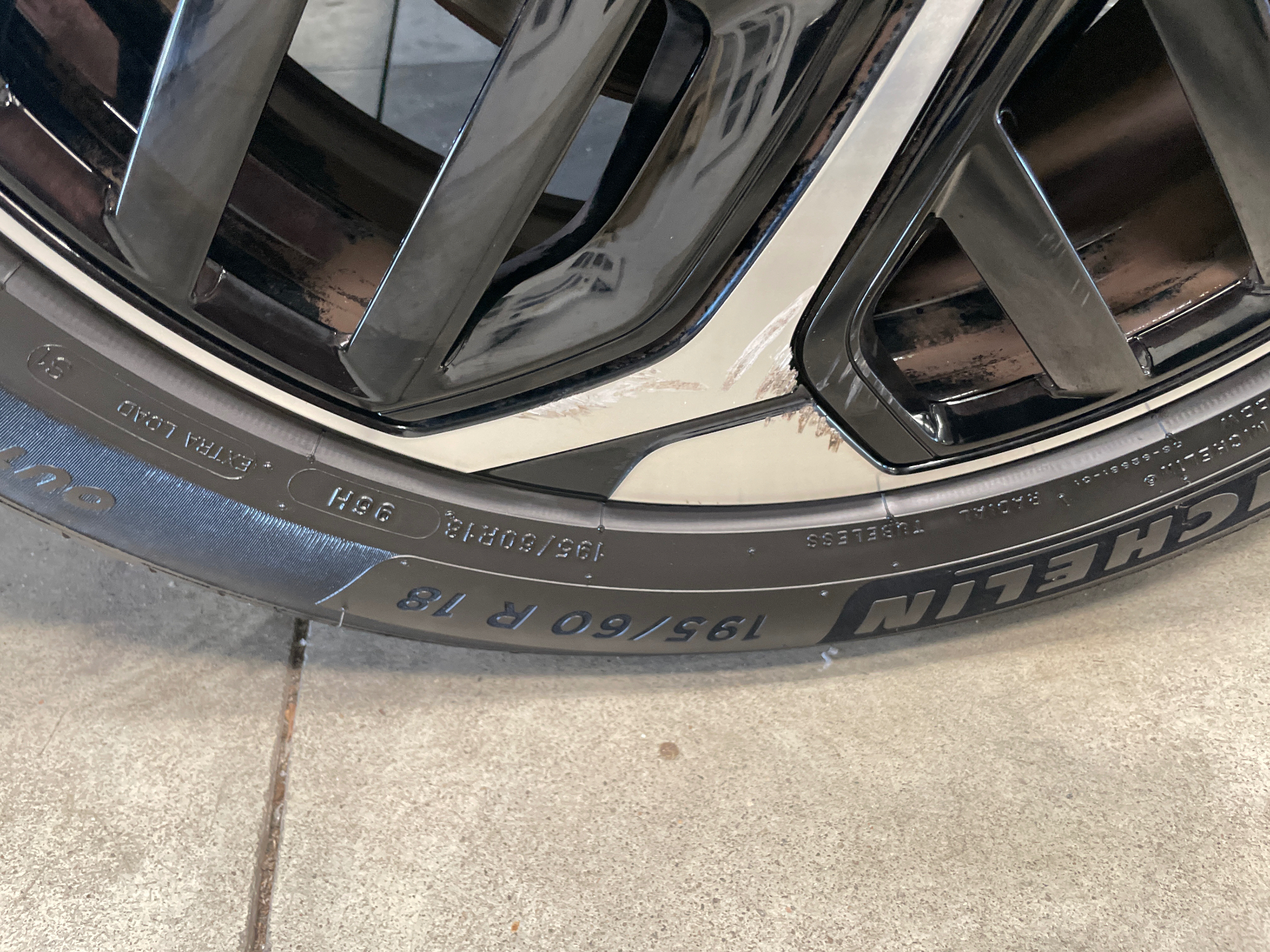 CITROEN C4 BlueHDi 130 EAT8 Max — expertise