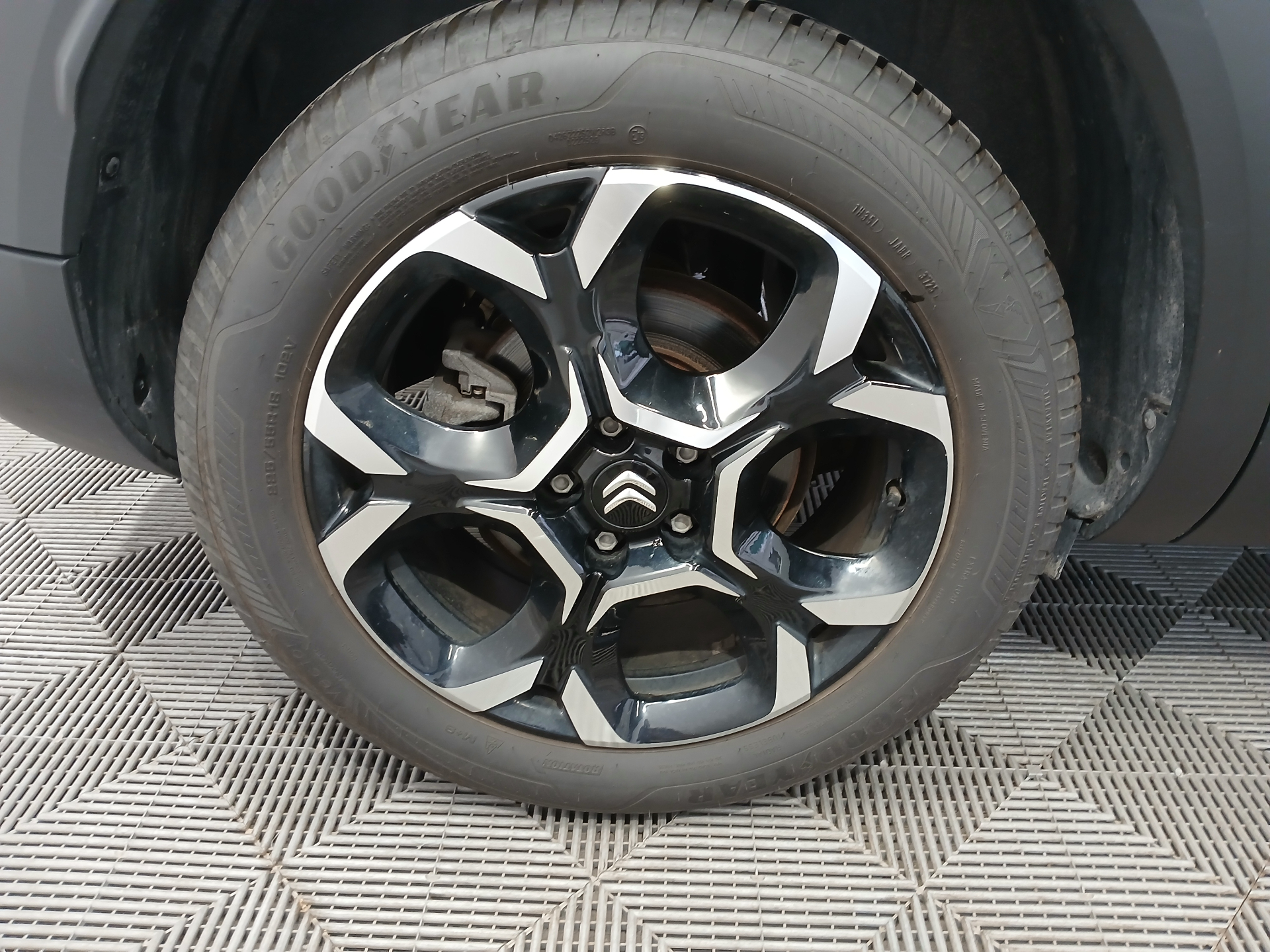 CITROEN C5 AIRCROSS HYB 136 CH BOITE AUTO SHINE — expertise