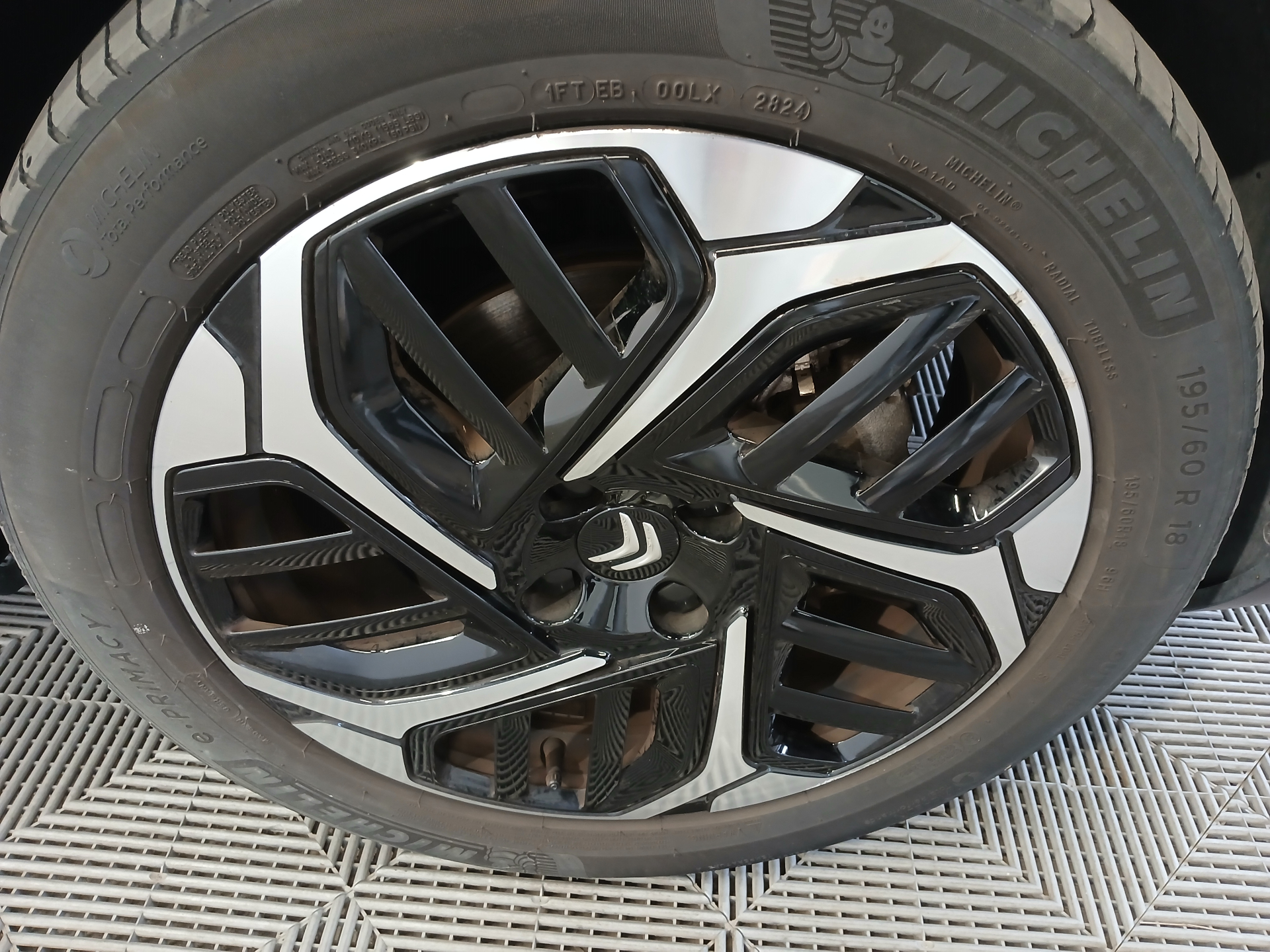CITROEN C4 BlueHDi 130ch EAT8 MAX — expertise
