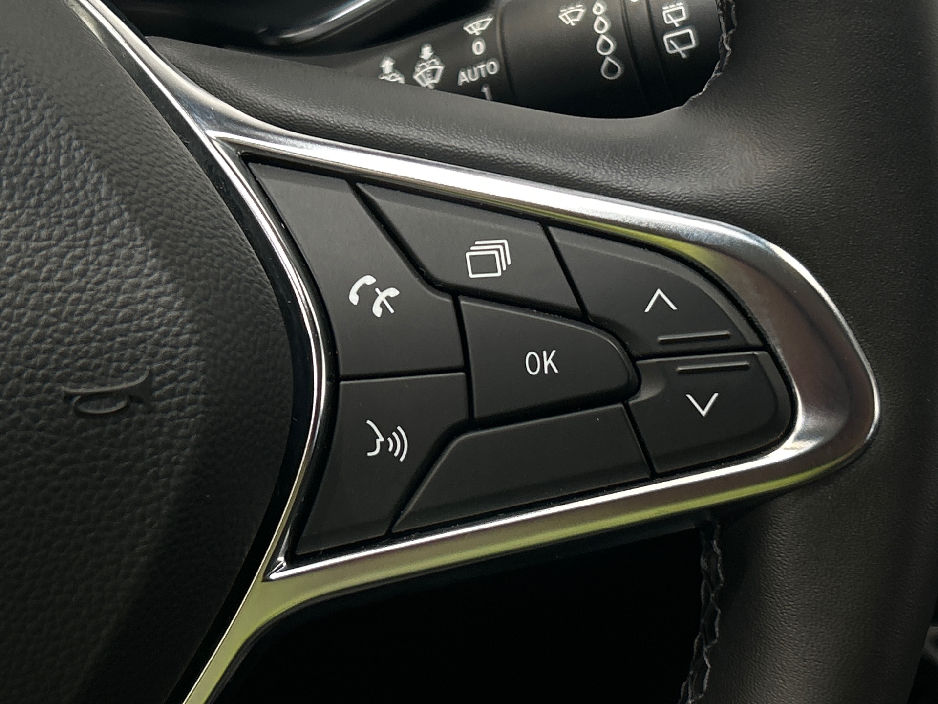 RENAULT CAPTUR E-Tech Plug-in 160 Intens