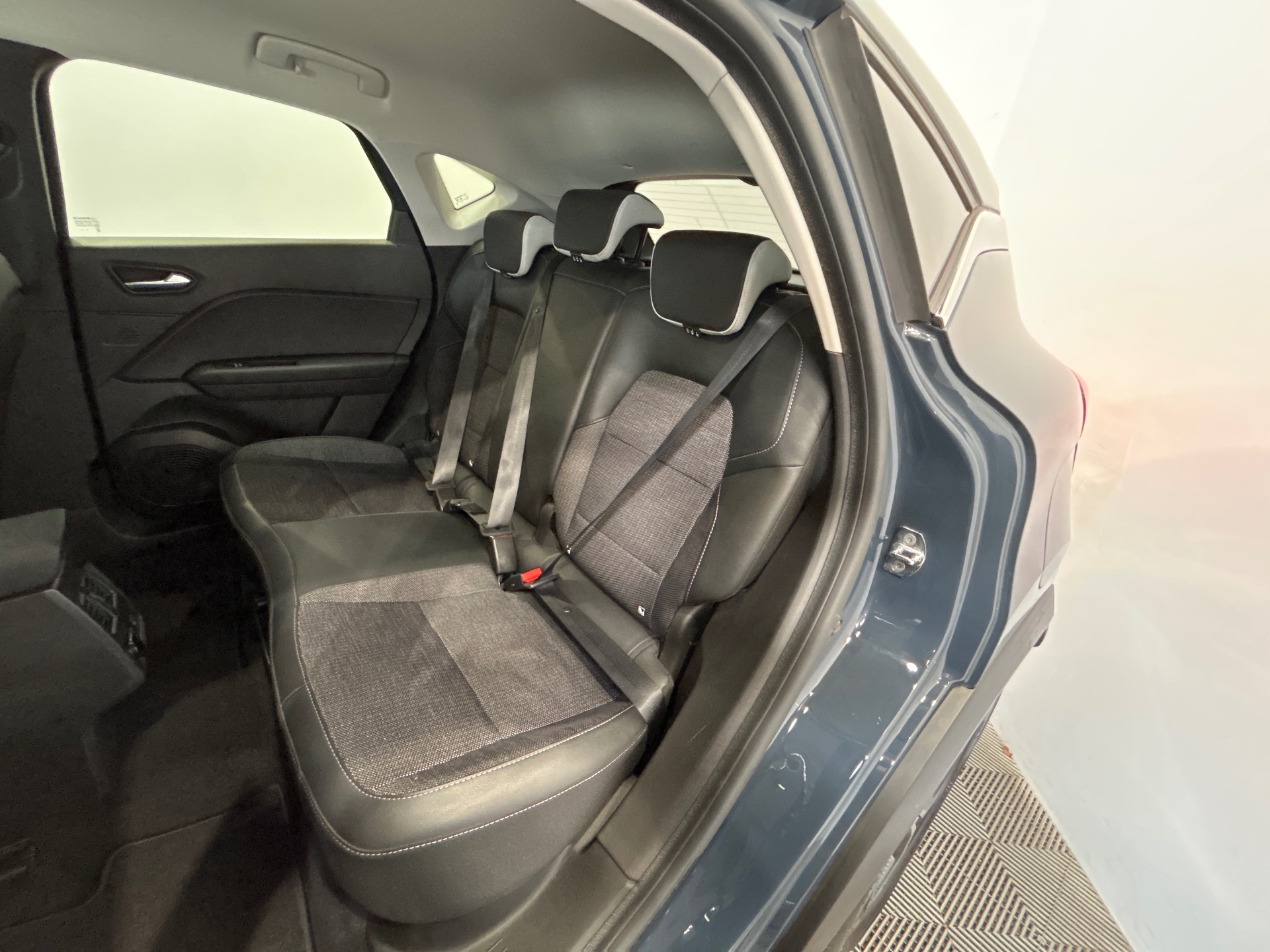 RENAULT CAPTUR E-Tech Plug-in 160 Intens