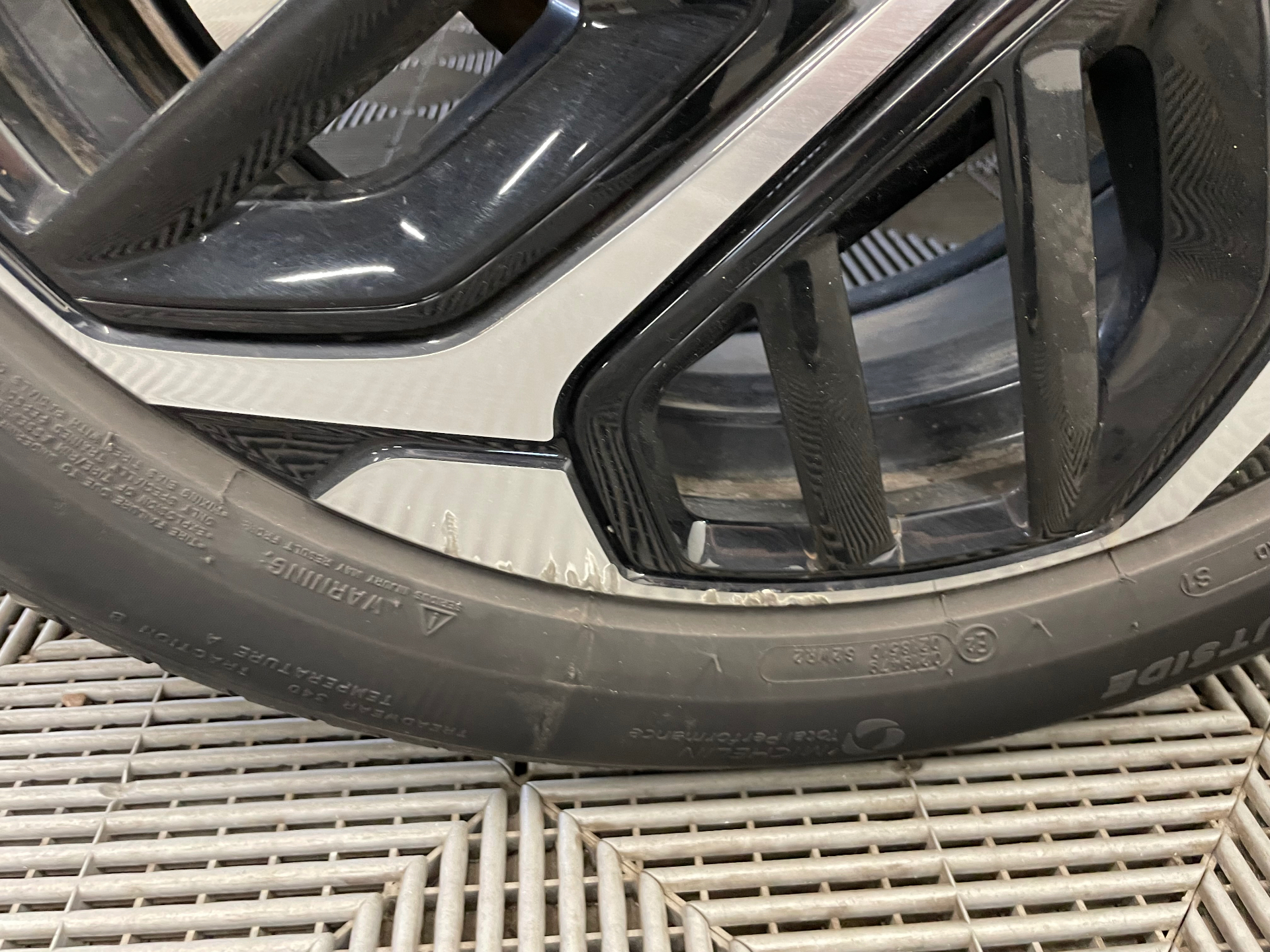 CITROEN C4 BlueHDi 130 EAT8 Max — expertise