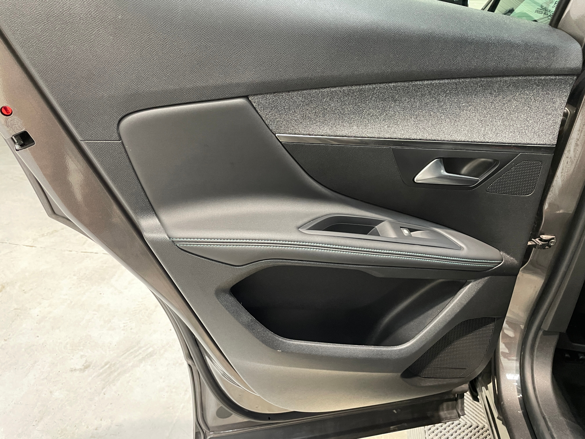 PEUGEOT 3008 PureTech 130ch S&S BVM6 Allure Pack - 5P