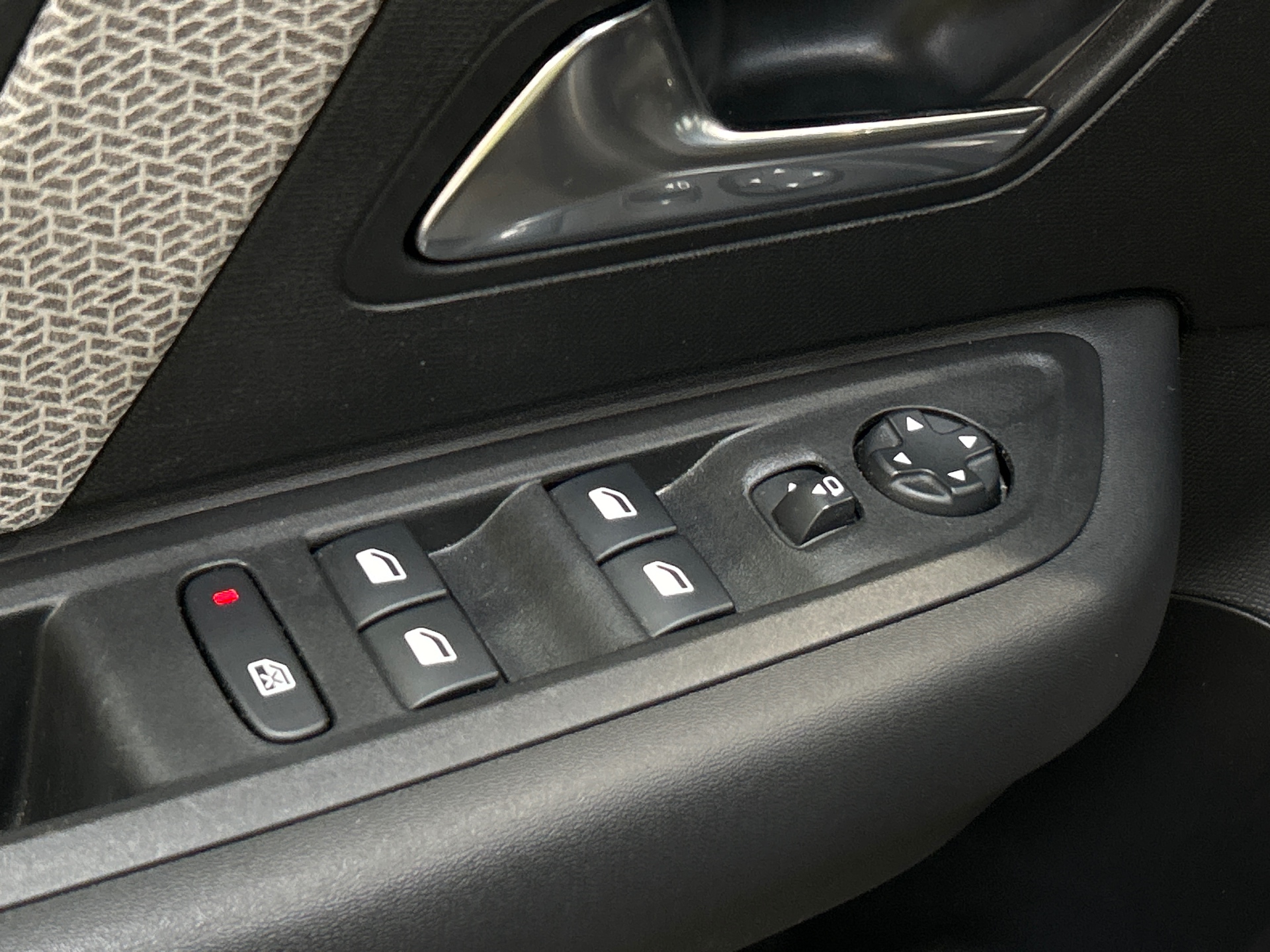 CITROEN C4 PureTech 130 BVM6 Plus