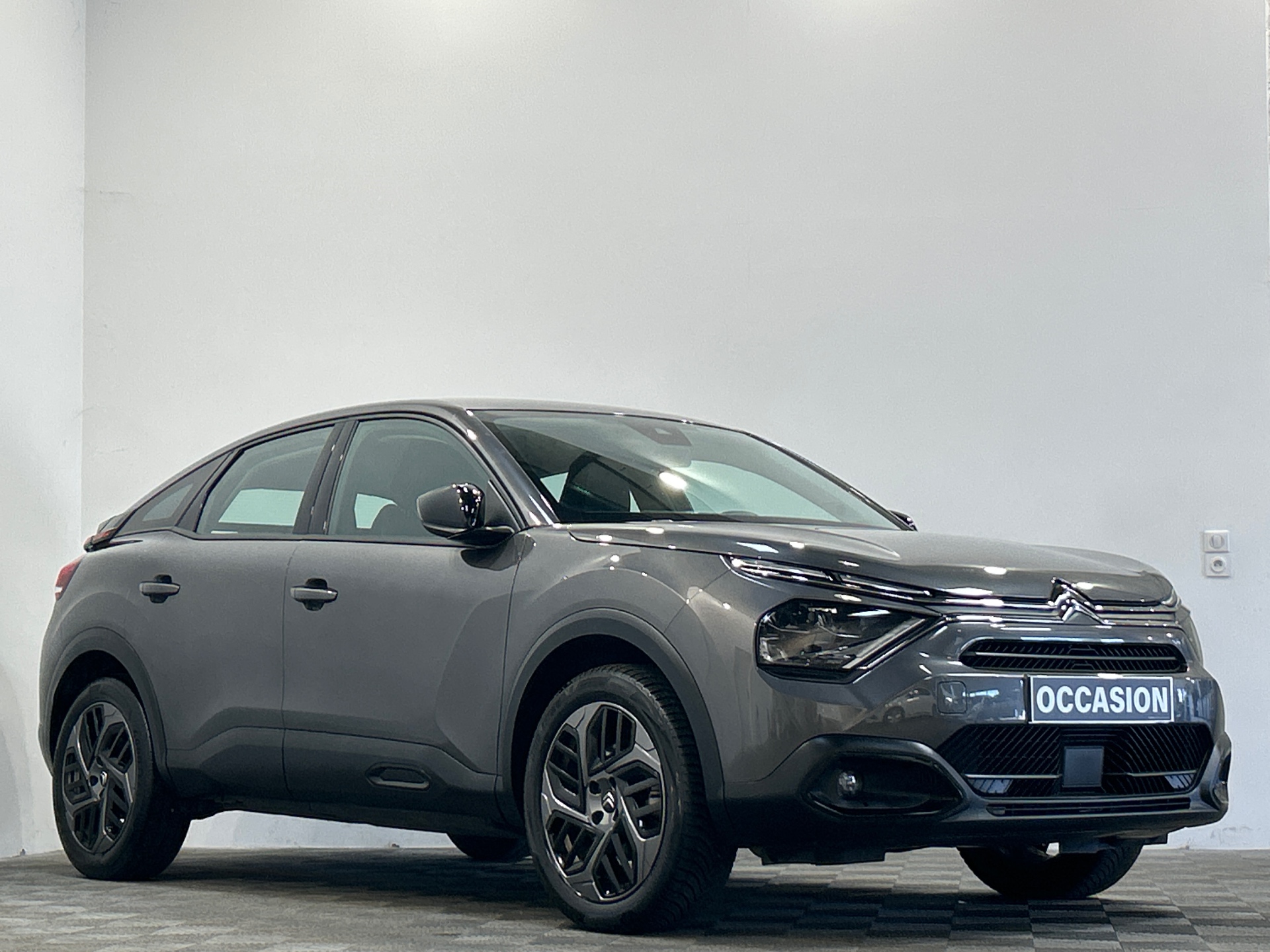 CITROEN C4 PureTech 130 BVM6 Plus