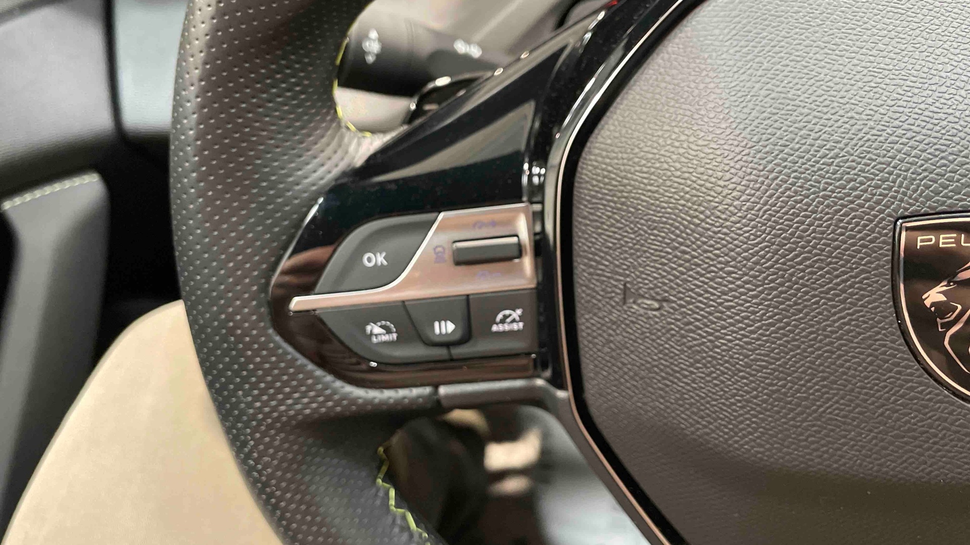 PEUGEOT 308 SW BlueHDi 130ch S&S EAT8 GT