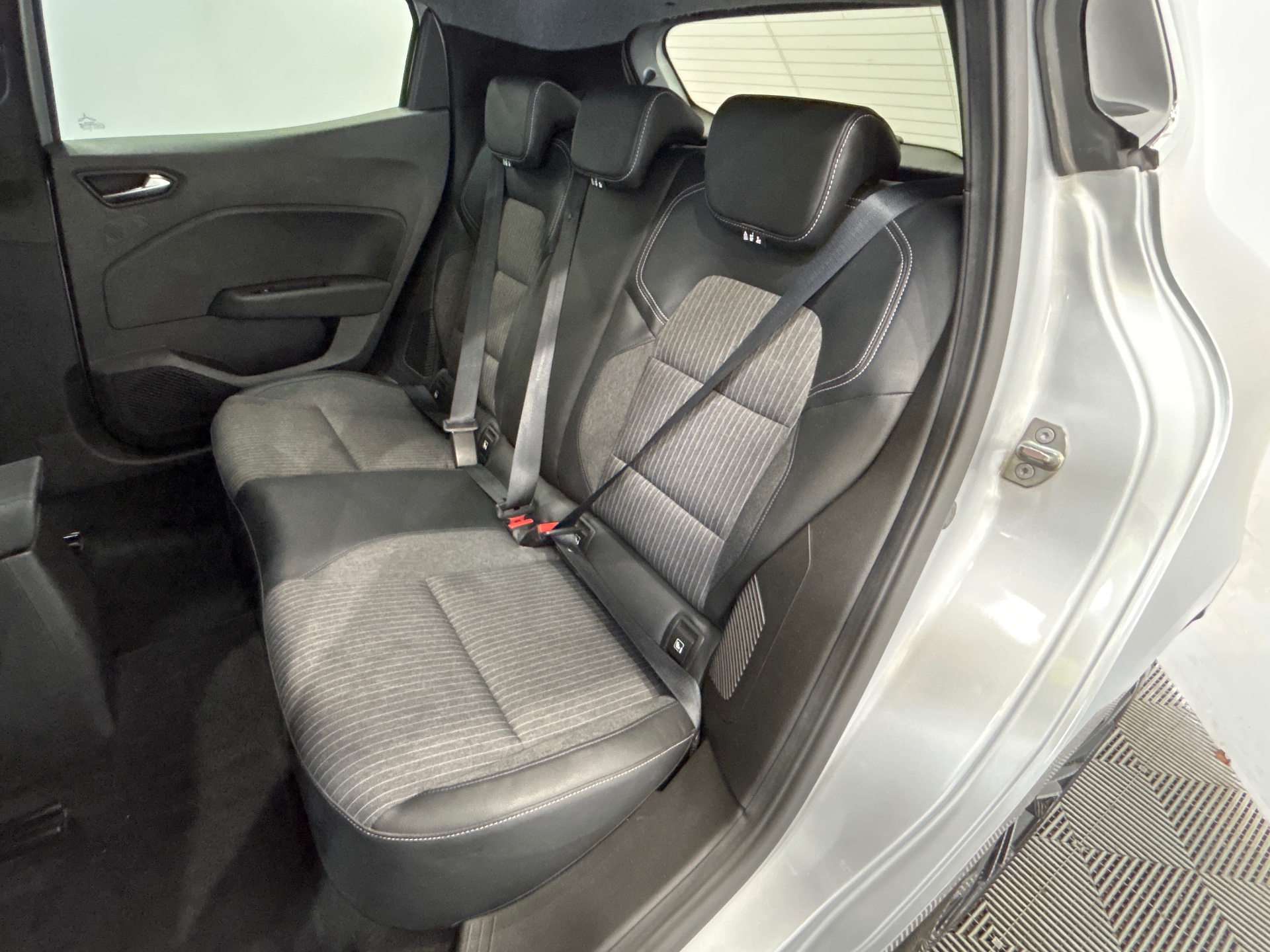 RENAULT CLIO V E-Tech full hybrid 145 Techno