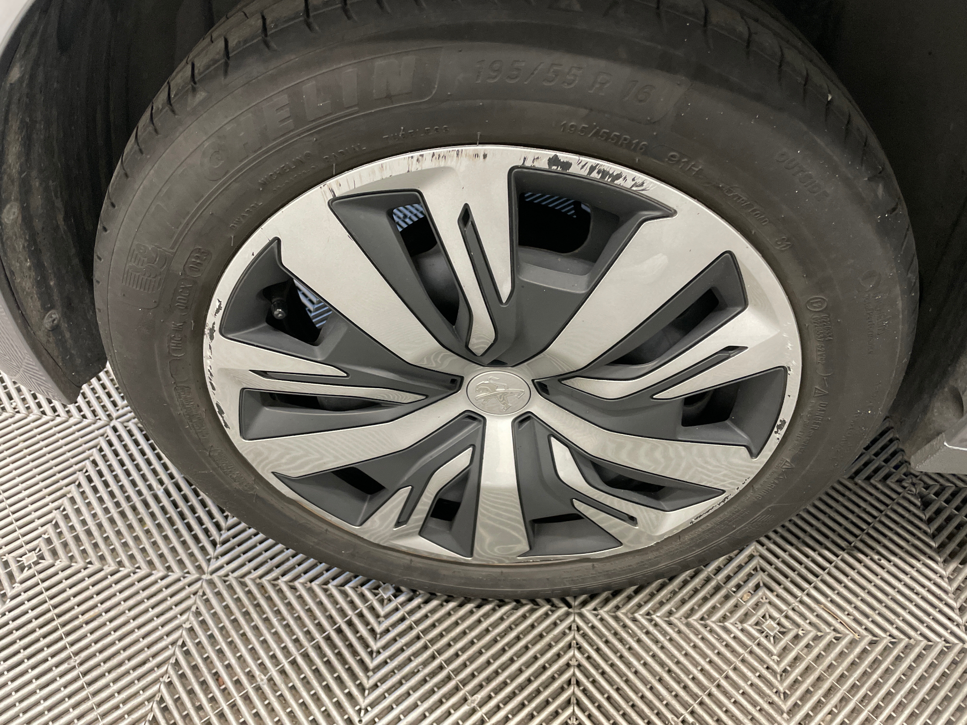 PEUGEOT 208 ACTIVE PACK PURETECH 75 S&S BVM5 — expertise