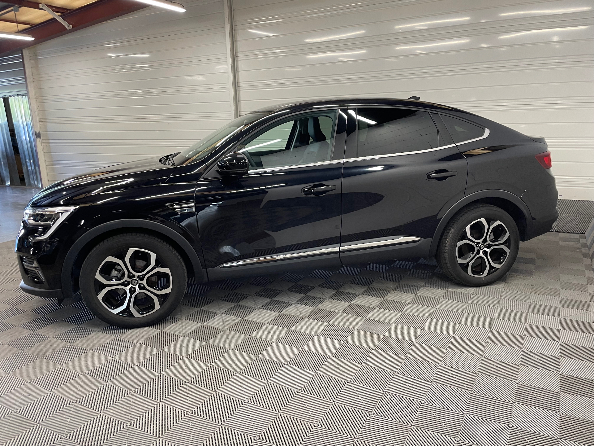 RENAULT ARKANA E-Tech hybride 145 - 22 Techno