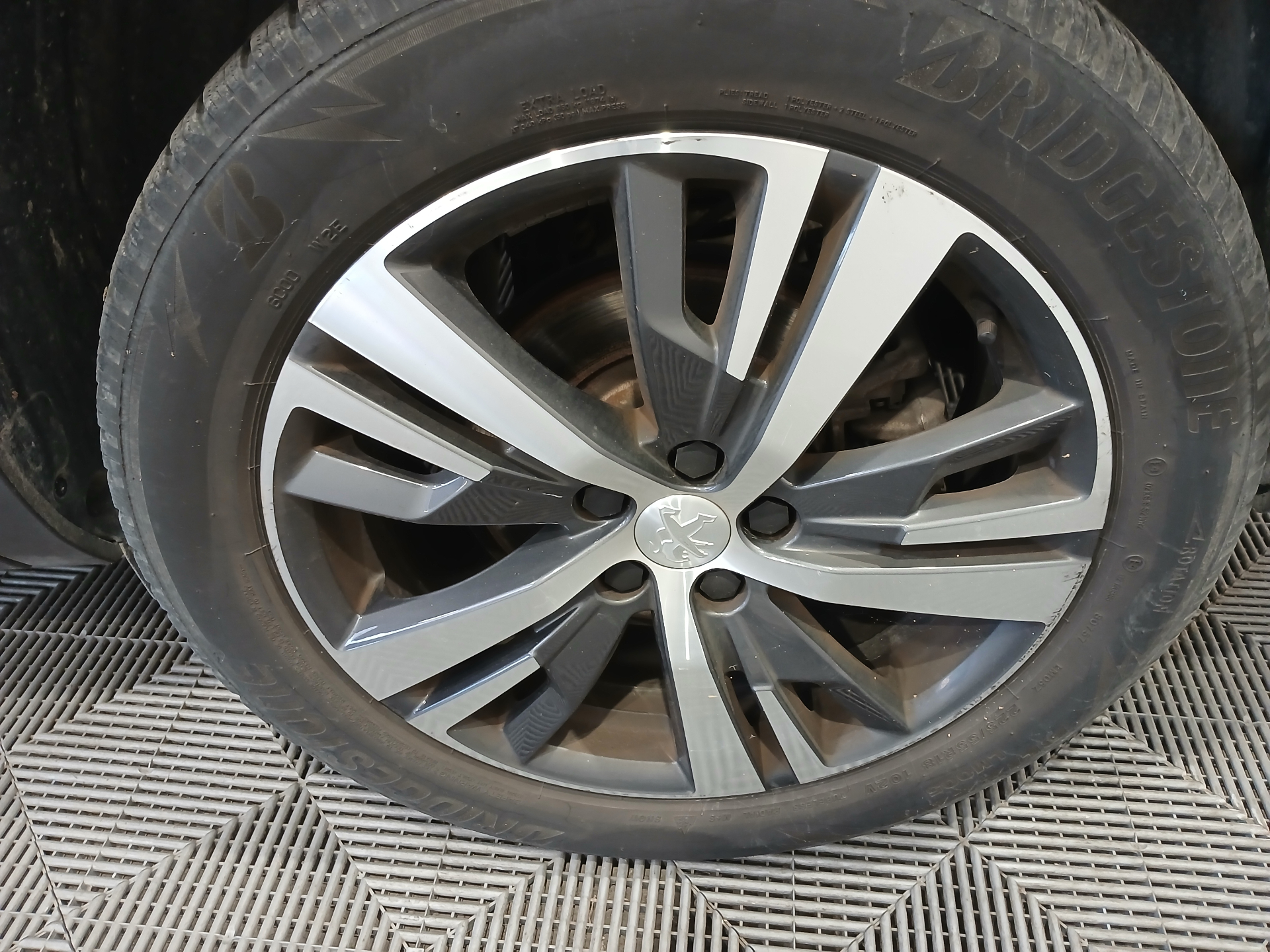 PEUGEOT 5008 BlueHDi 130ch S&S EAT8 Allure Pack — expertise
