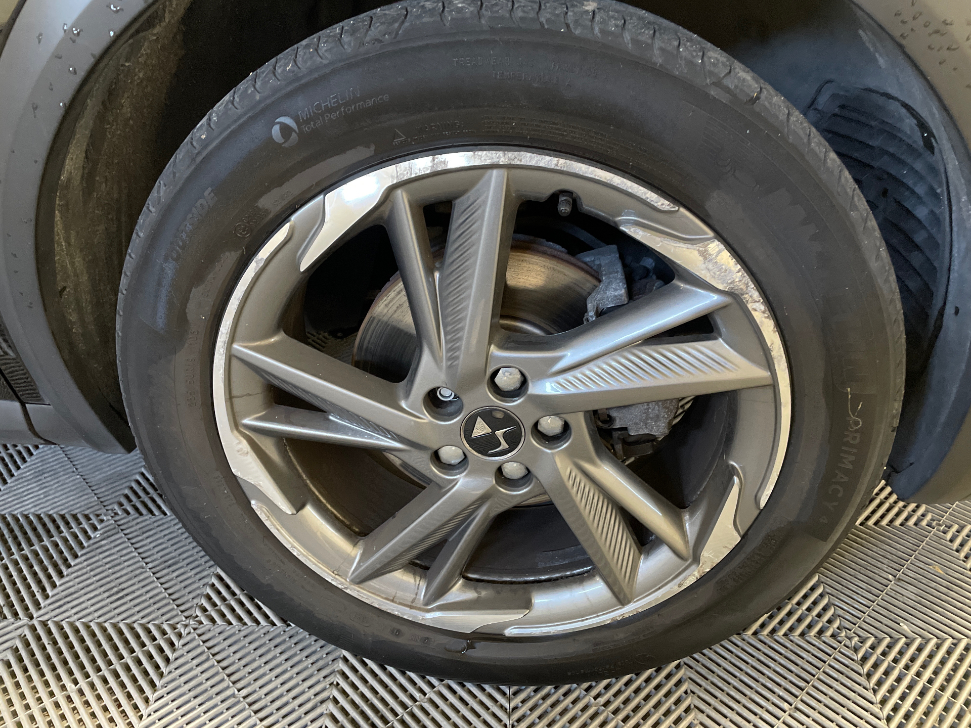 DS DS7 CROSSBACK BlueHDi 130 EAT8 Rivoli — expertise