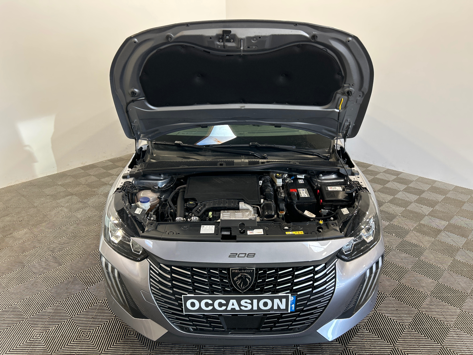 PEUGEOT 208 Allure 100 ch BVM6 — expertise