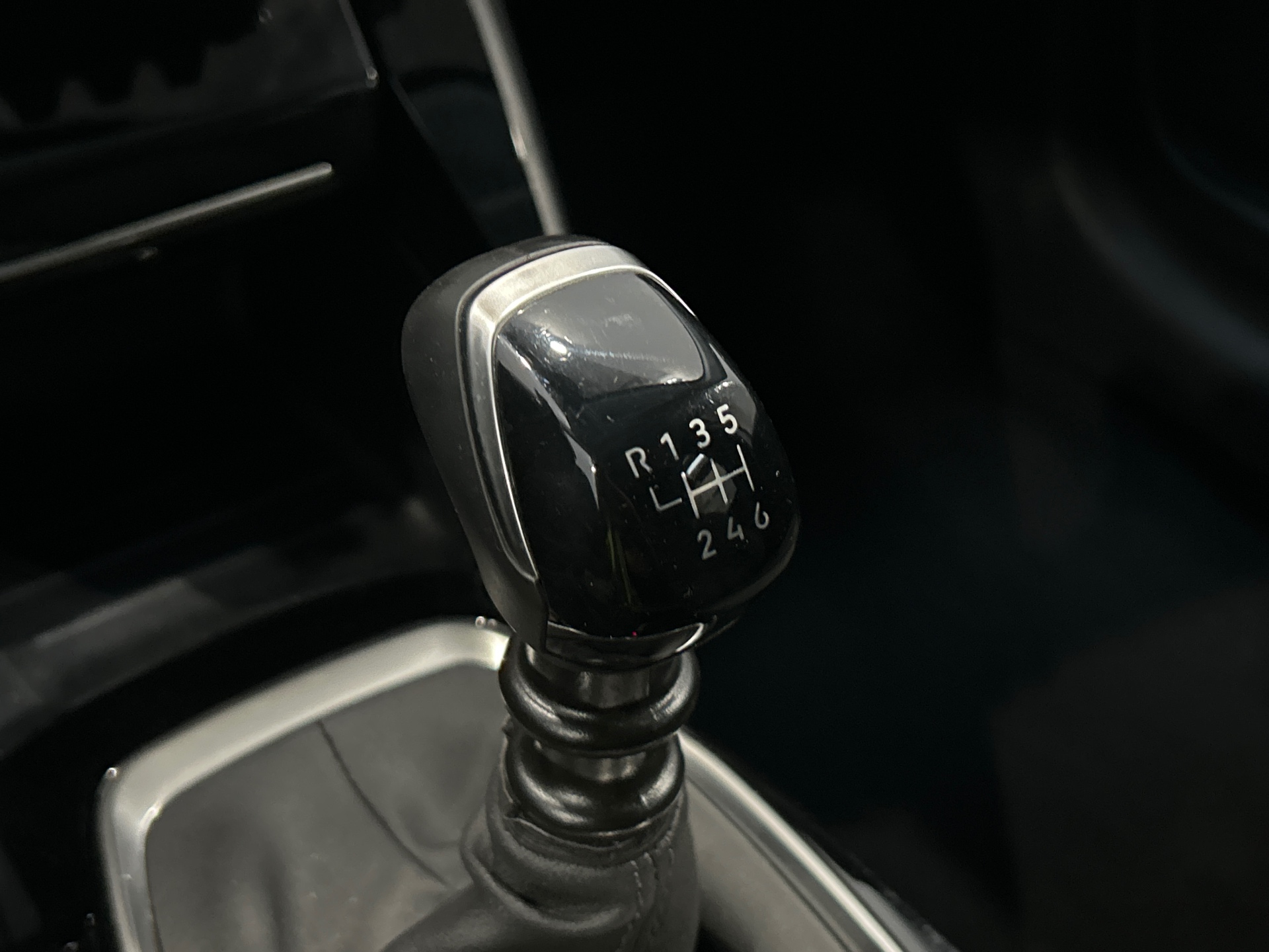 PEUGEOT 208 Allure 100 ch BVM6
