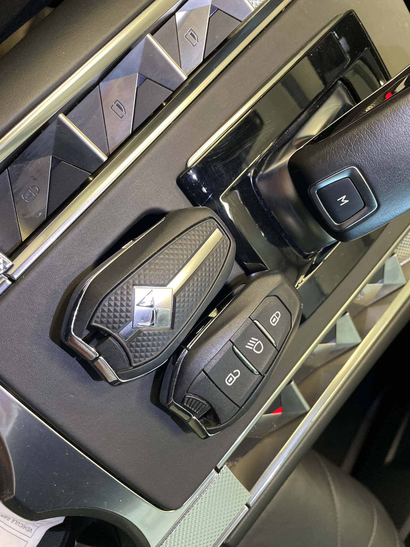 DS DS7 CROSSBACK BlueHDi 130 EAT8 Rivoli — expertise