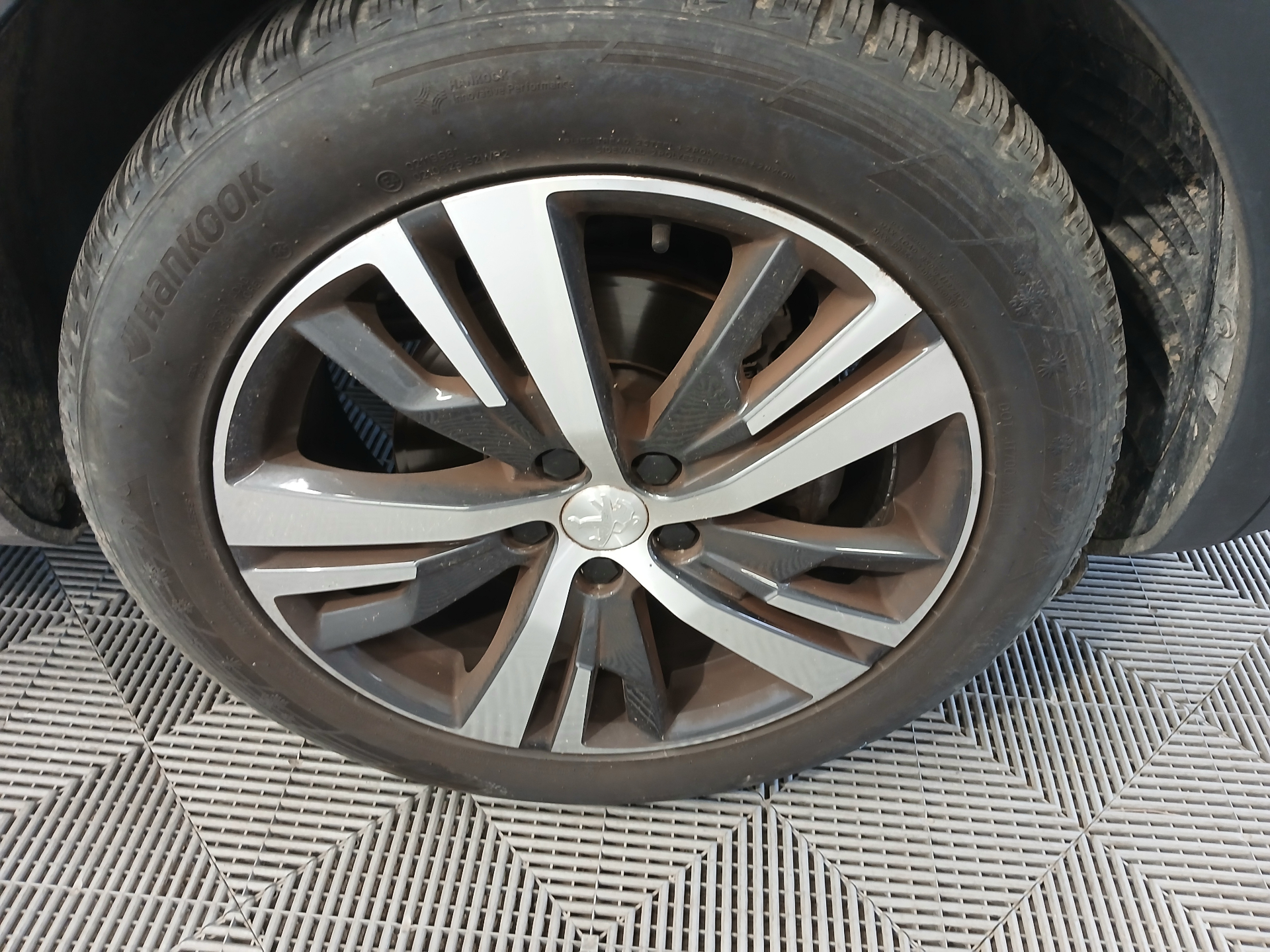 PEUGEOT 5008 BlueHDi 130ch S&S EAT8 Allure Pack — expertise
