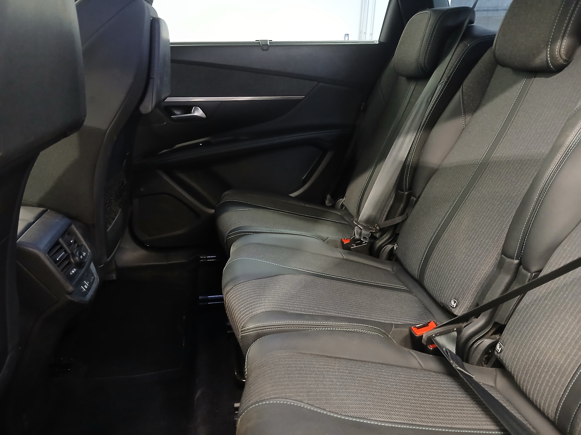 PEUGEOT 5008 BlueHDi 130ch S&S EAT8 Allure Pack