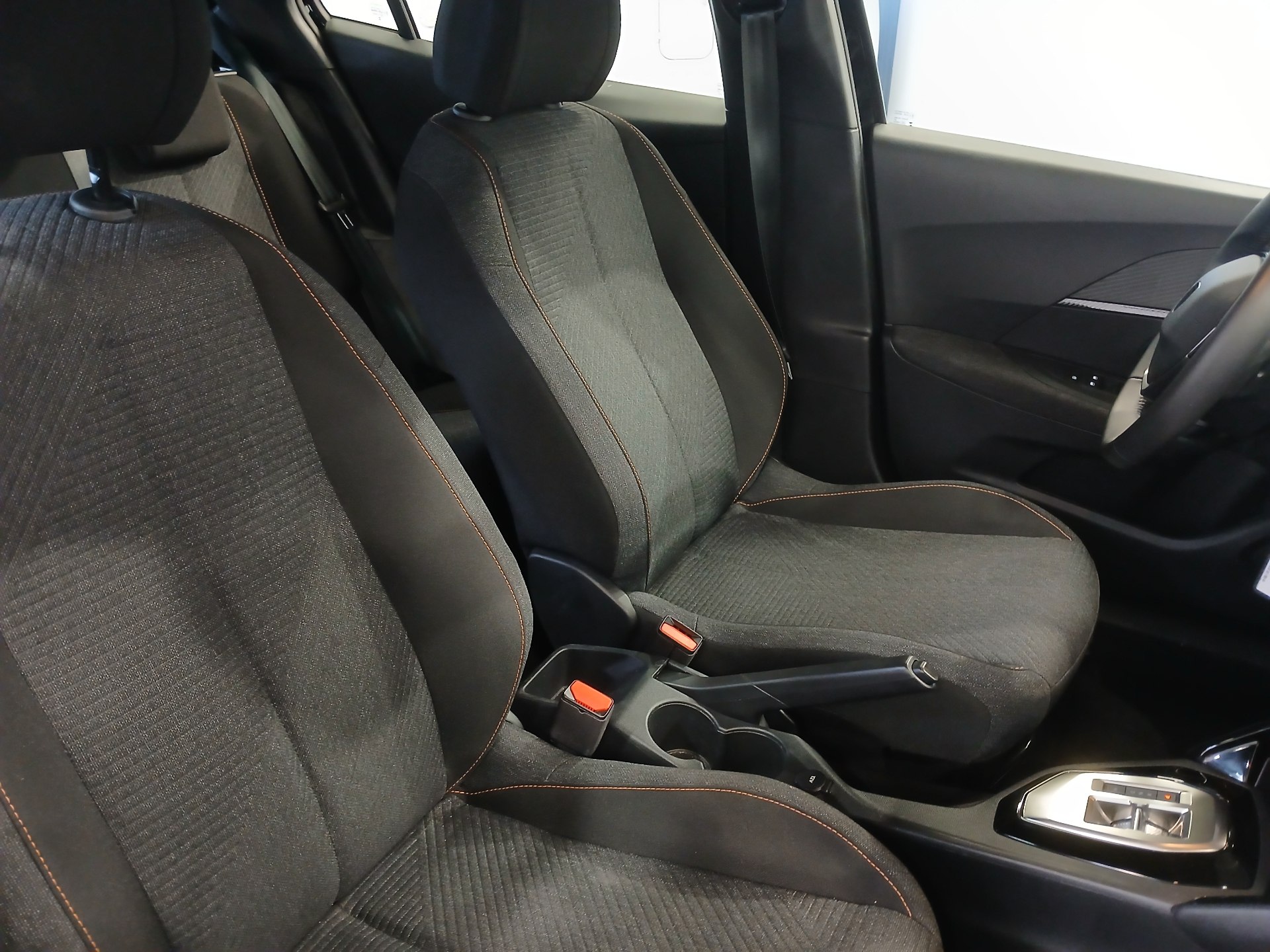 PEUGEOT 2008 Style Hybrid 145 ch e-DCS6