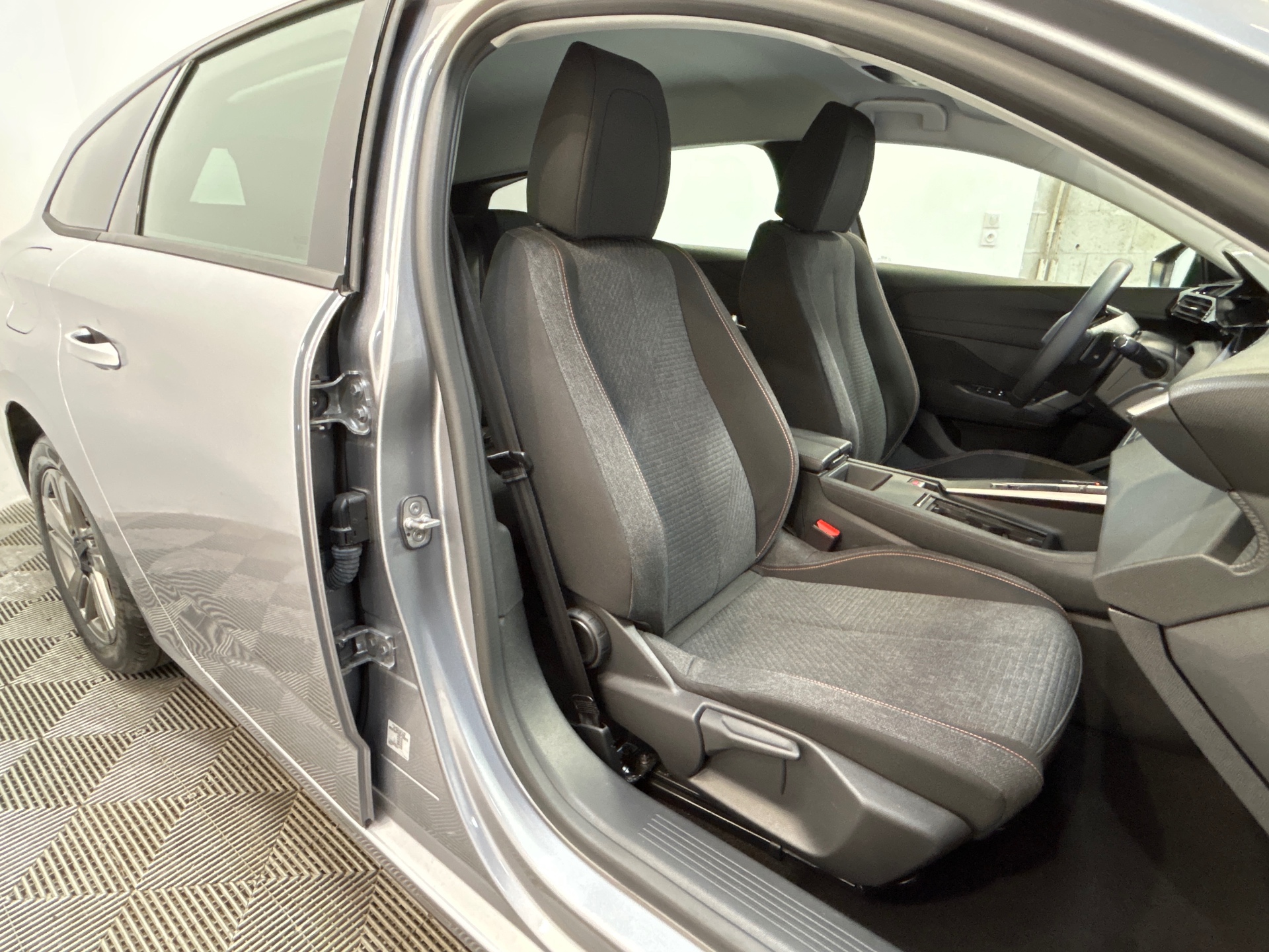 PEUGEOT 308 SW Style Hybrid 145 ch e-DCS6