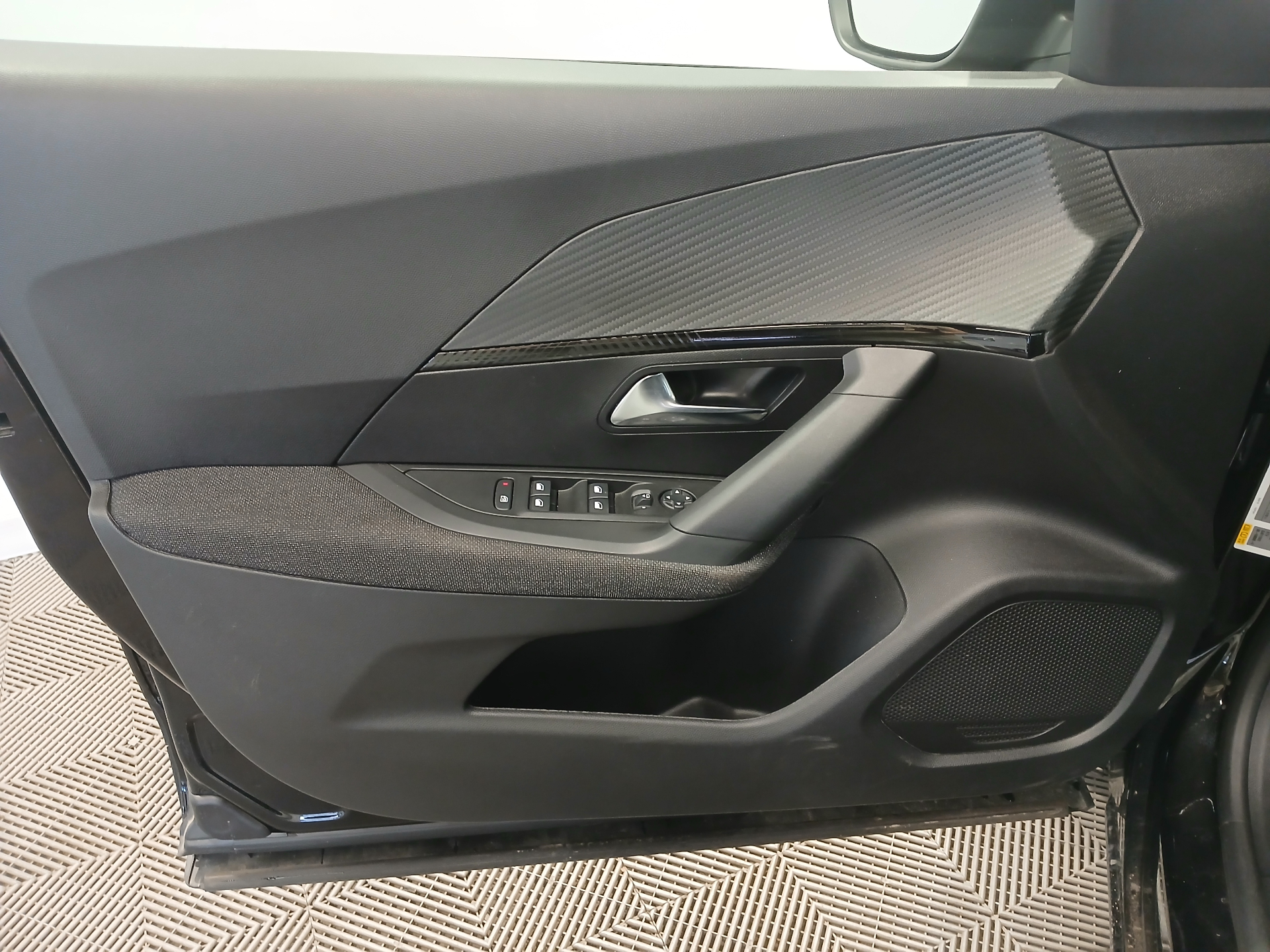 PEUGEOT 2008 Style Hybrid 145 ch e-DCS6