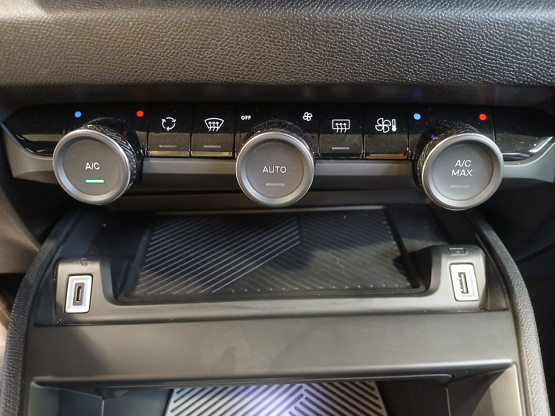 CITROEN C4 Hybride 145ch Edcs-6 MAX