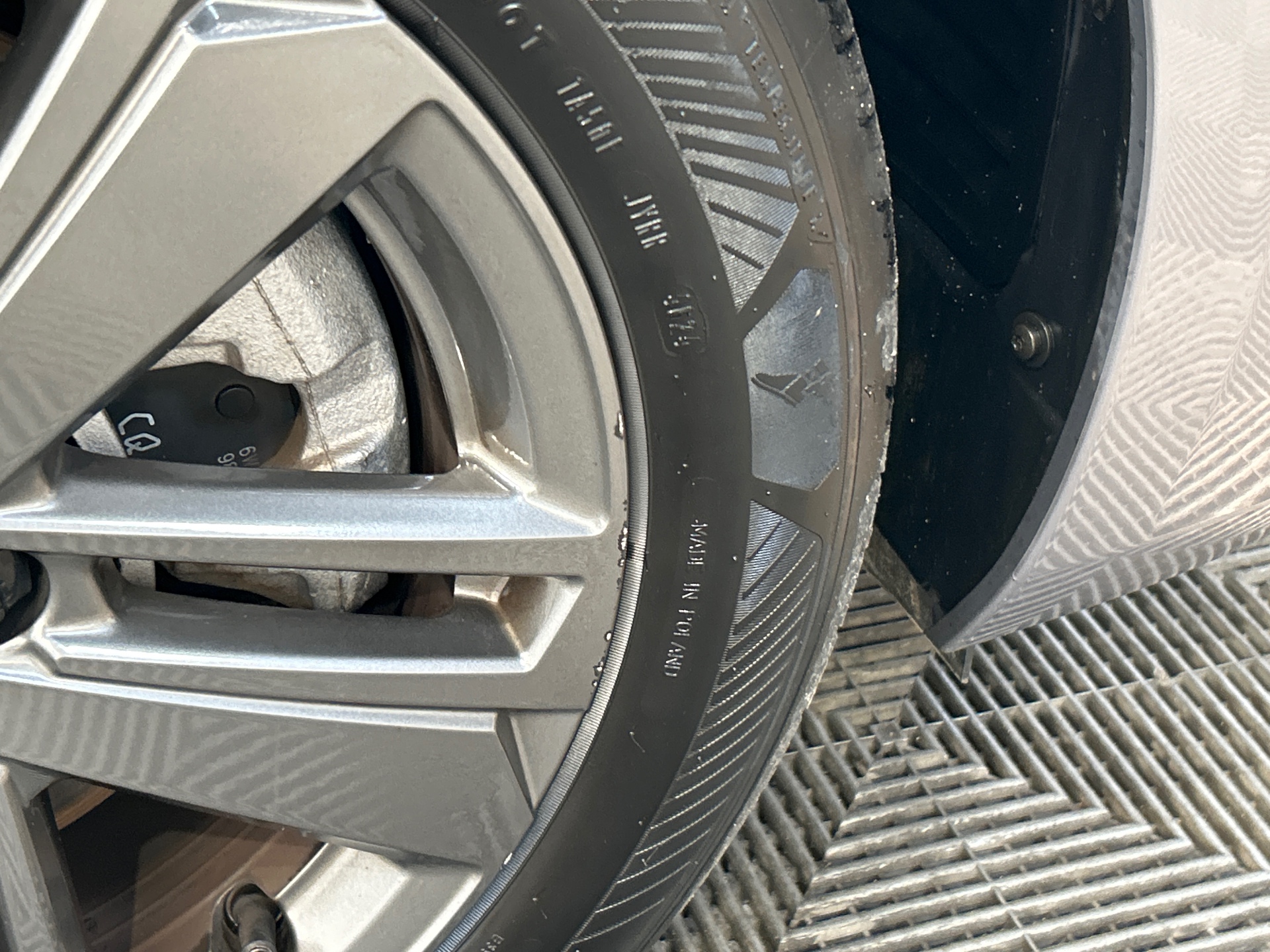 PEUGEOT 308 SW Style Hybrid 145 ch e-DCS6 — expertise