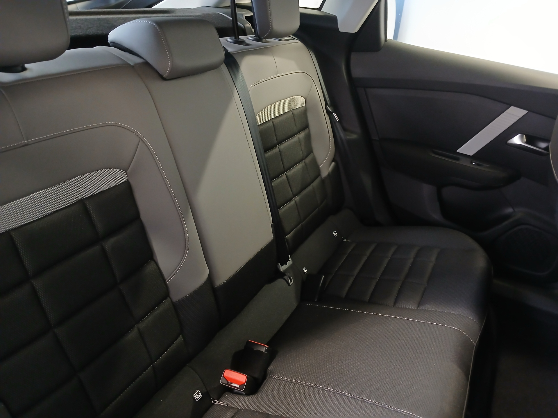 CITROEN C4 Hybride 145ch Edcs-6 MAX