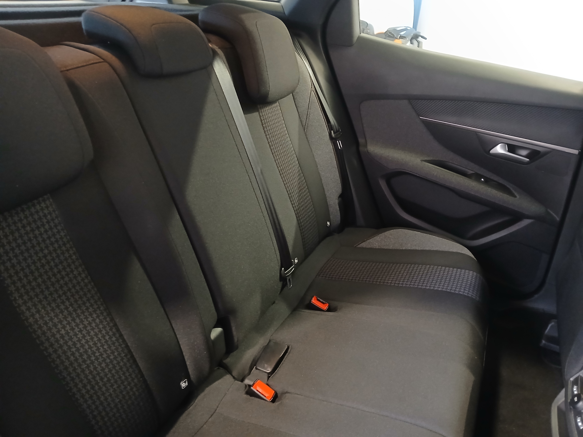 PEUGEOT 3008 BlueHDi 130ch S&S EAT8 Active Pack