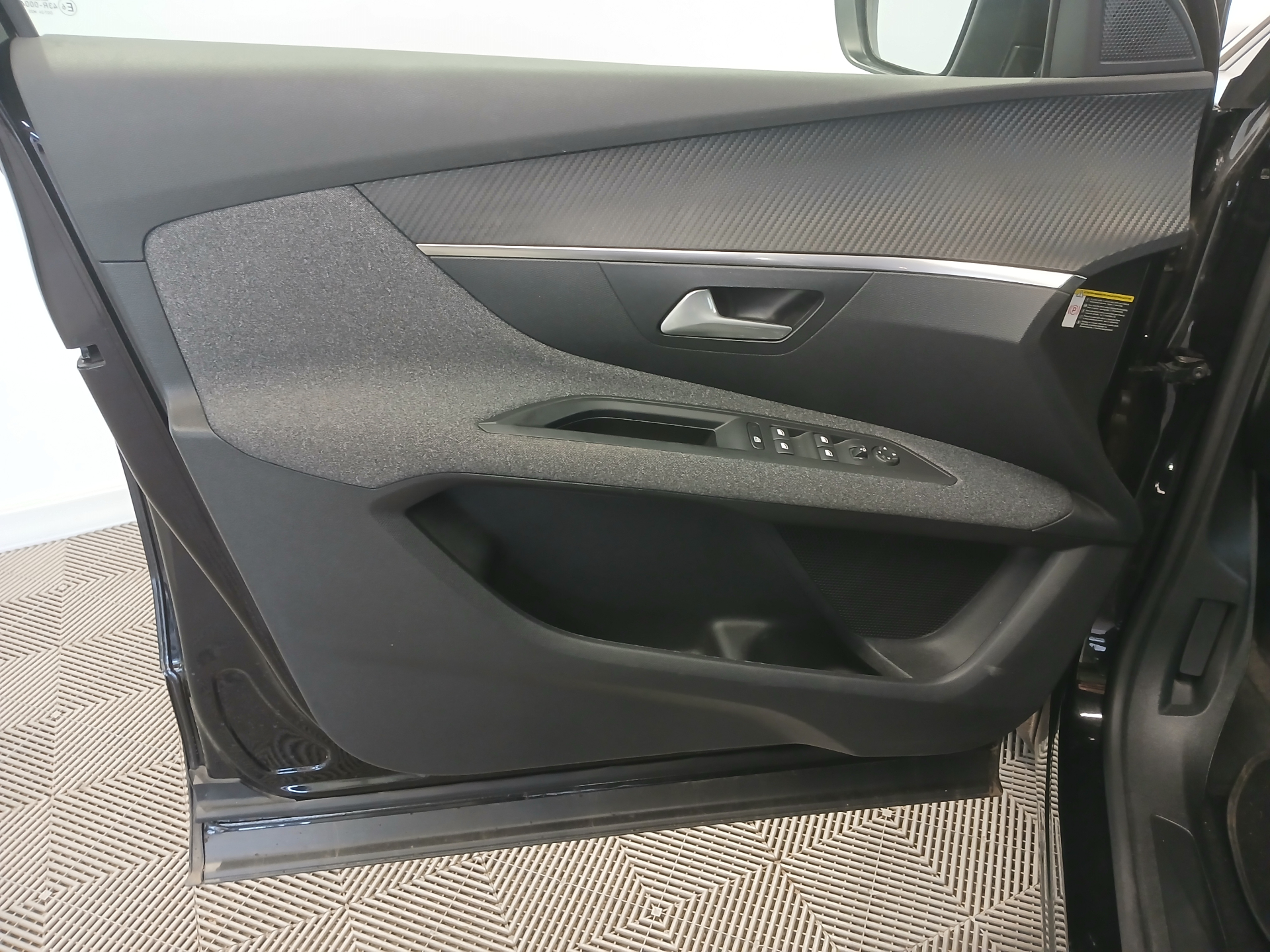 PEUGEOT 3008 BlueHDi 130ch S&S EAT8 Active Pack
