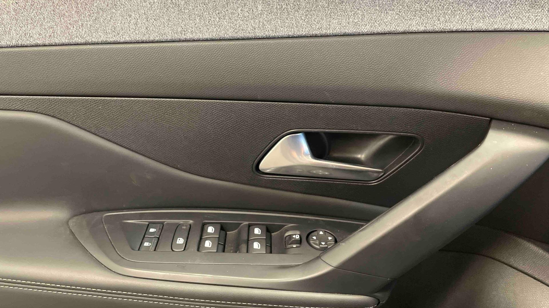 PEUGEOT 308 Allure BlueHDI 130 ch S&S EAT8