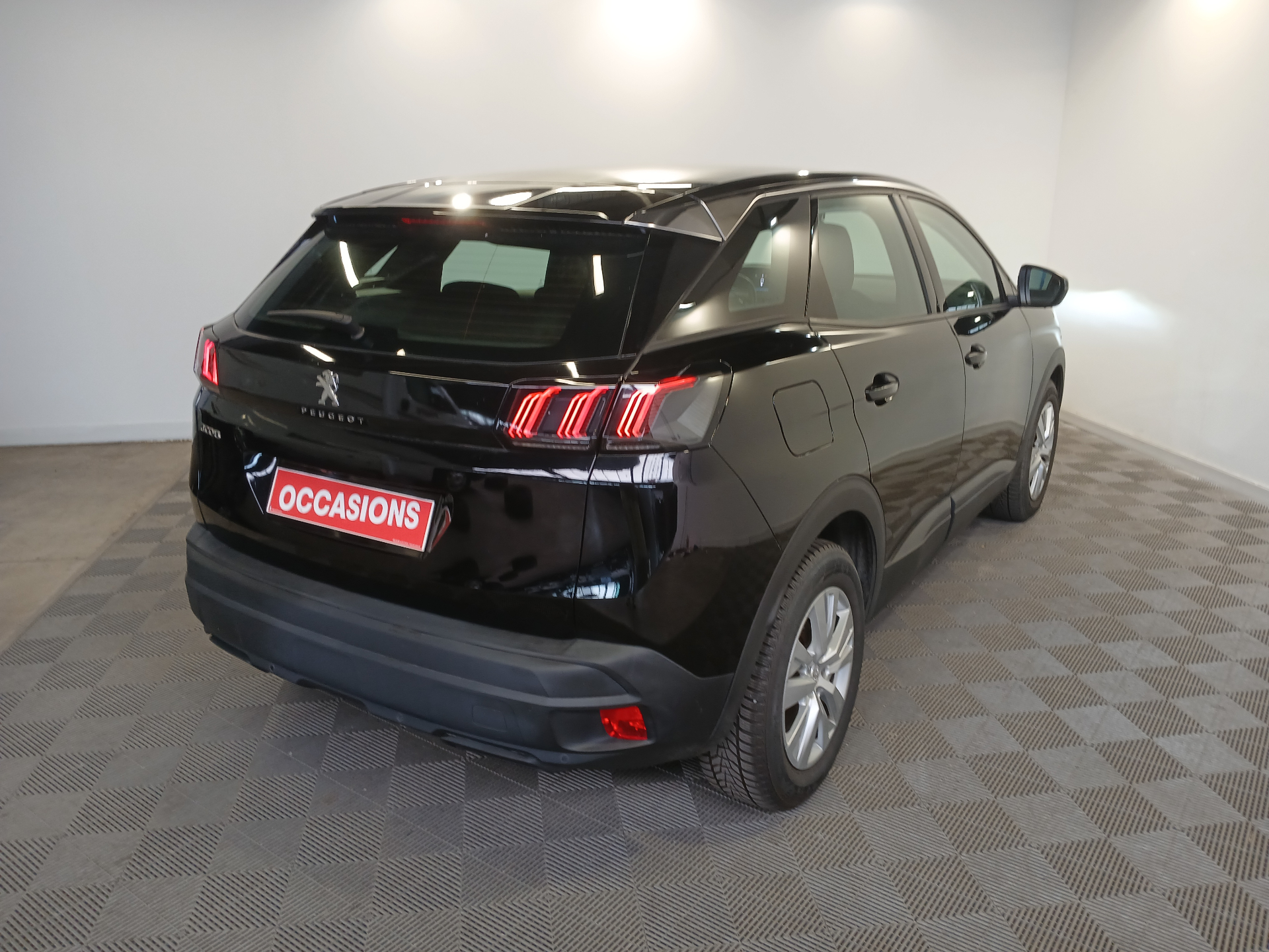 PEUGEOT 3008 BlueHDi 130ch S&S EAT8 Active Pack