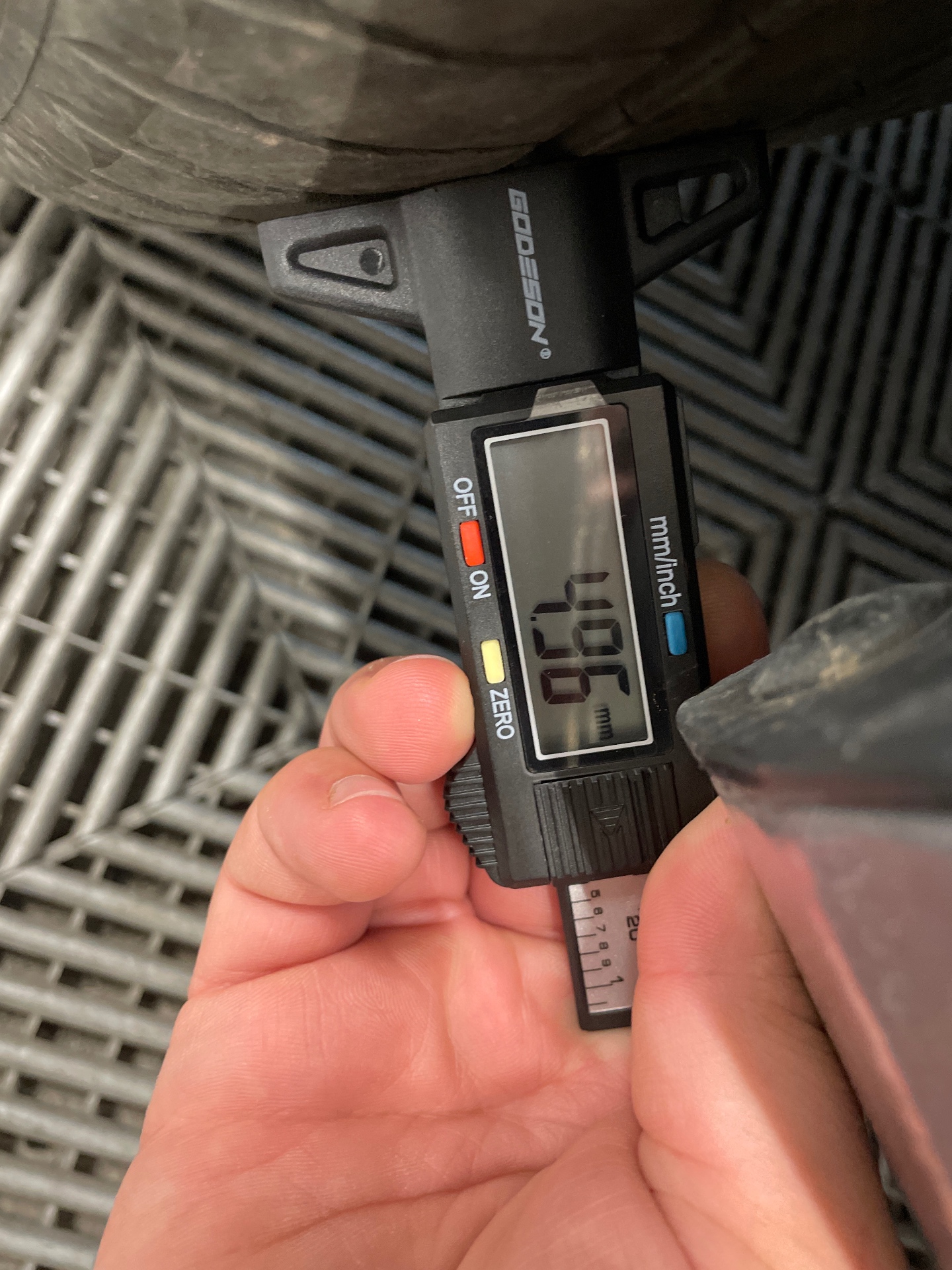 PEUGEOT 308 Allure Hybrid 145 ch e-DCS6 — expertise