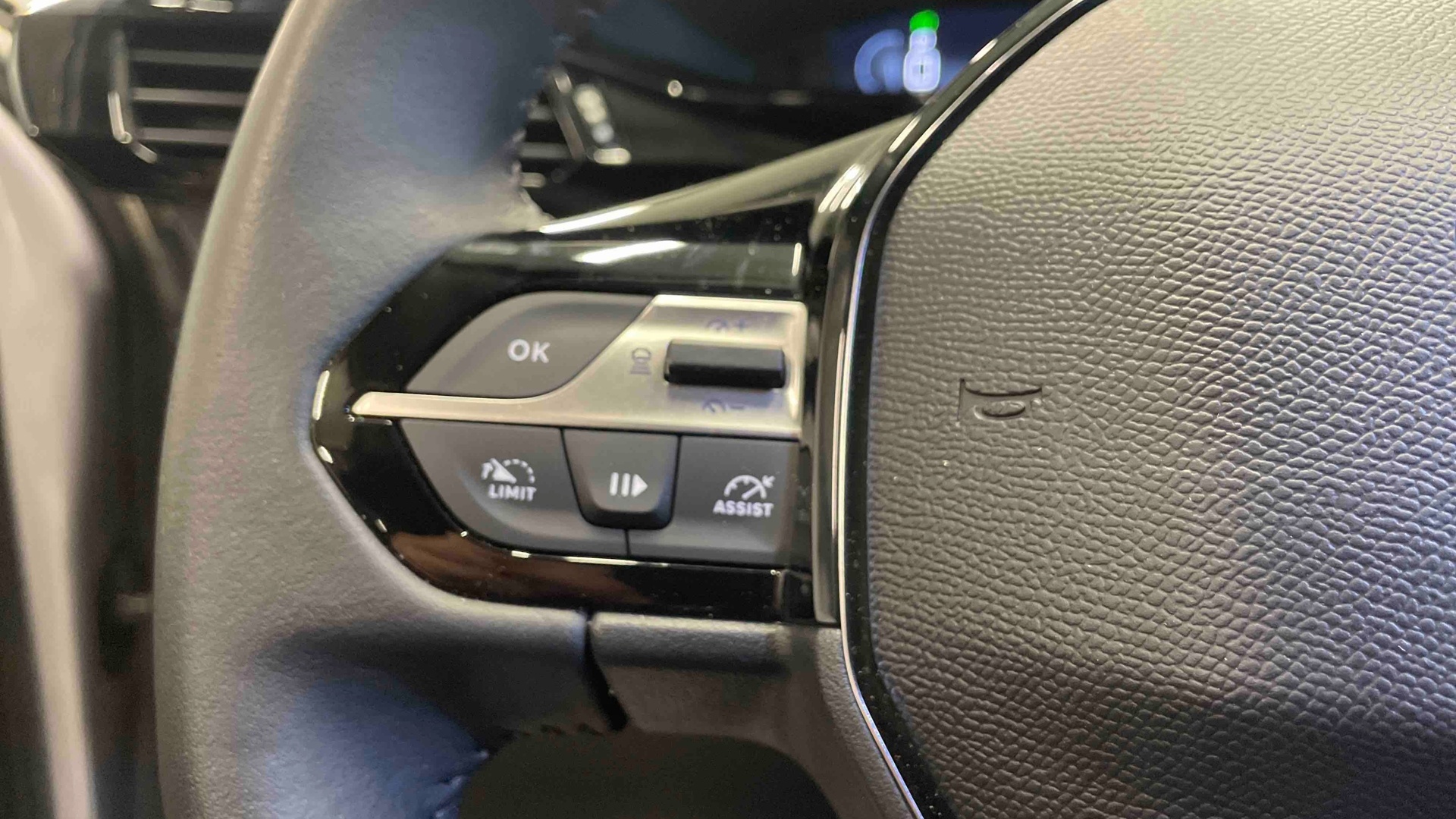 PEUGEOT 308 Allure BlueHDI 130 ch S&S EAT8