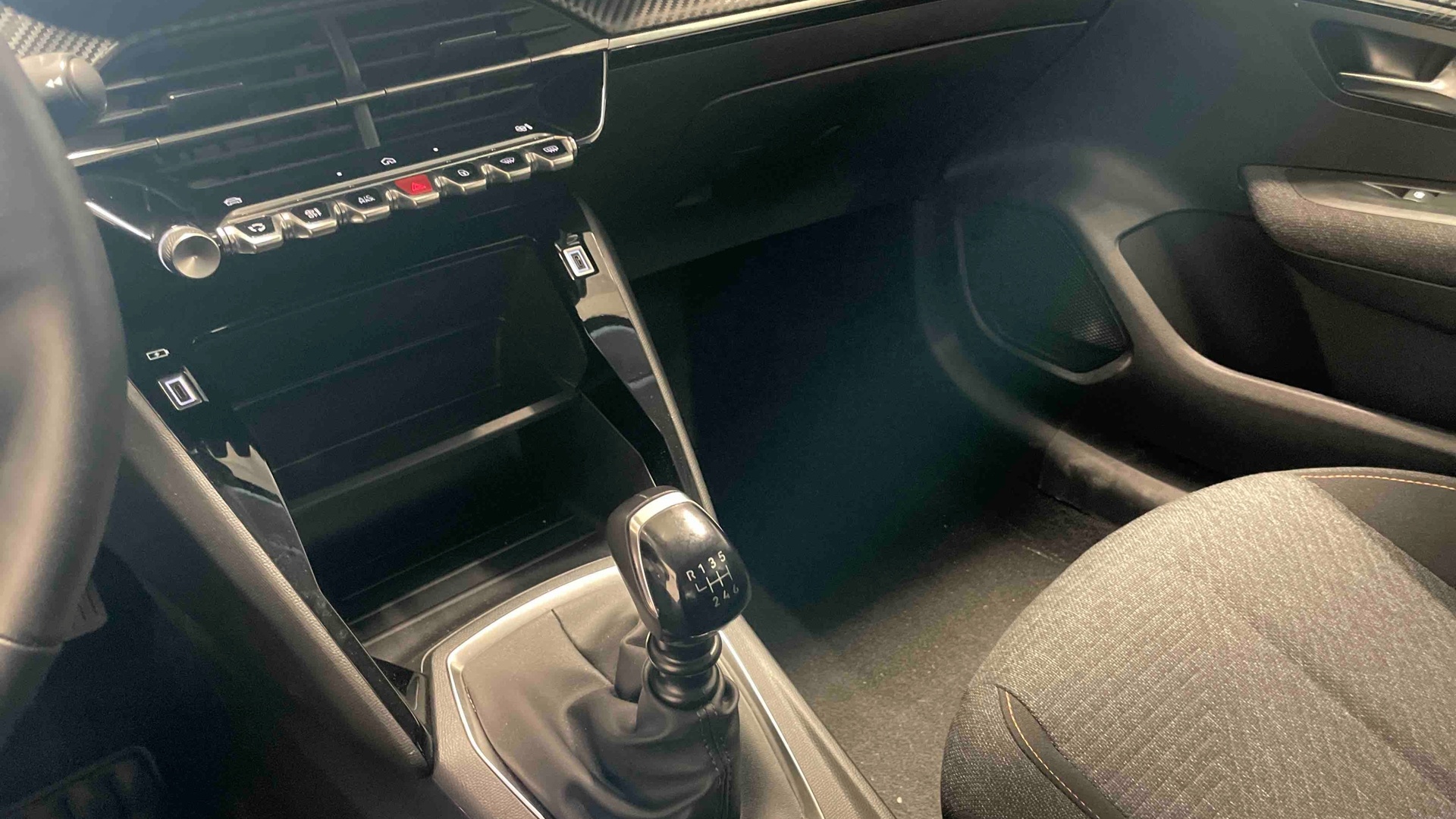 PEUGEOT 208 Style 100 ch BVM6