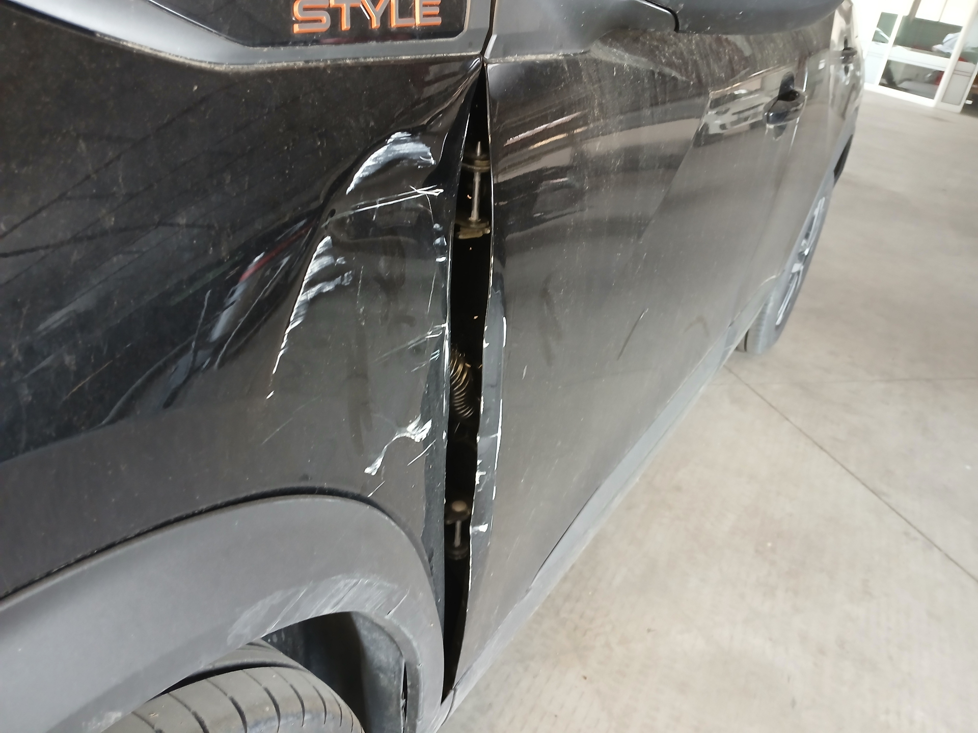 PEUGEOT 2008 Style 100 ch BVM6 — expertise