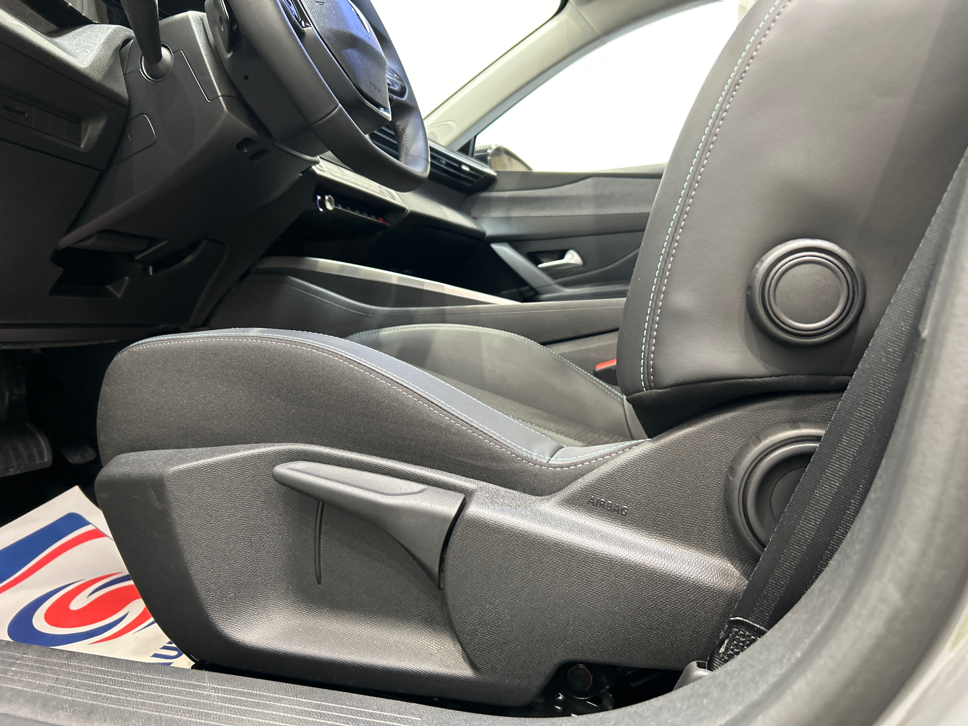 PEUGEOT 308 Allure BlueHDI 130 ch S&S EAT8