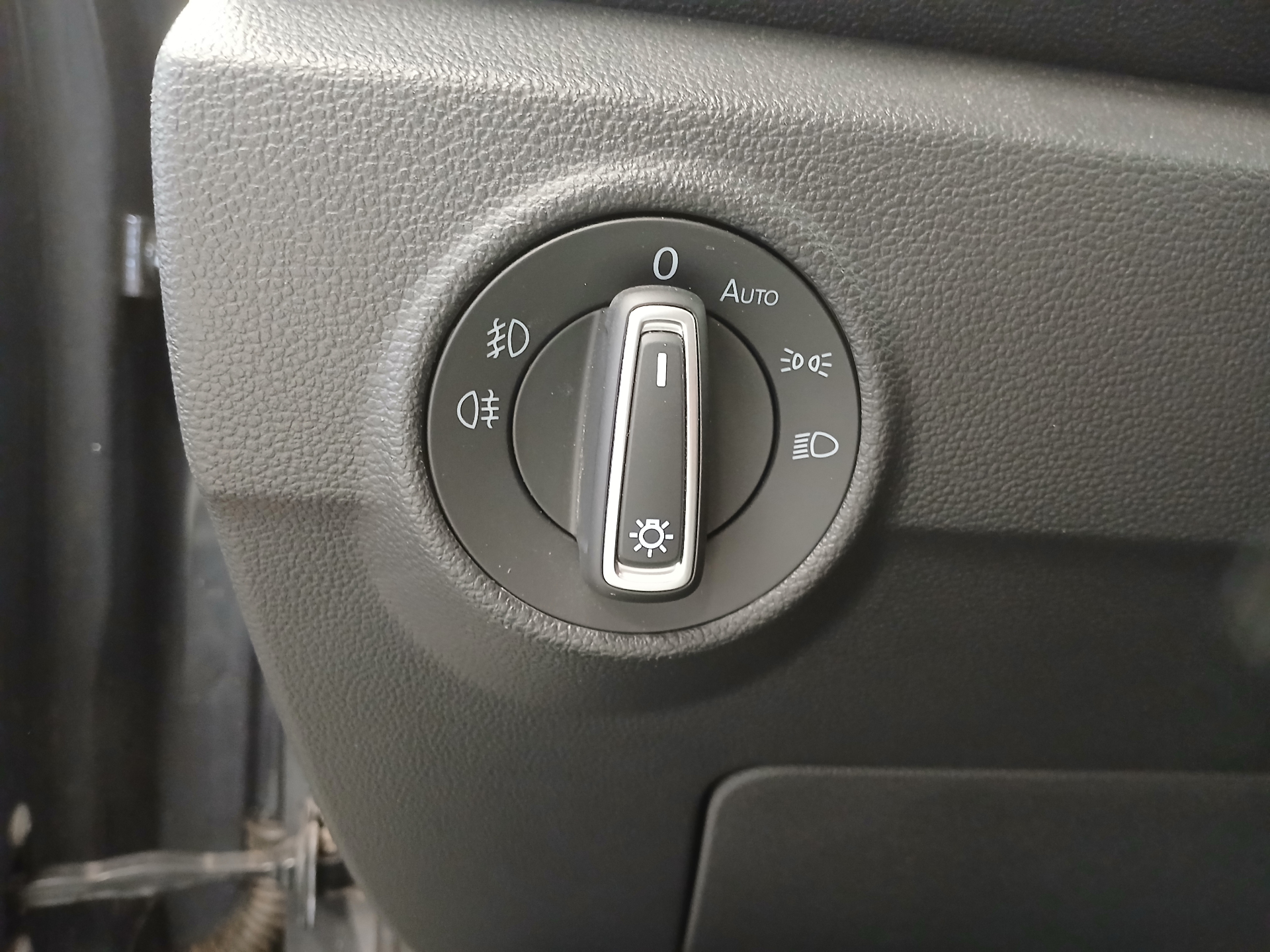 VOLKSWAGEN T-ROC 2.0 TDI 115 Start/Stop BVM6 Lounge Business