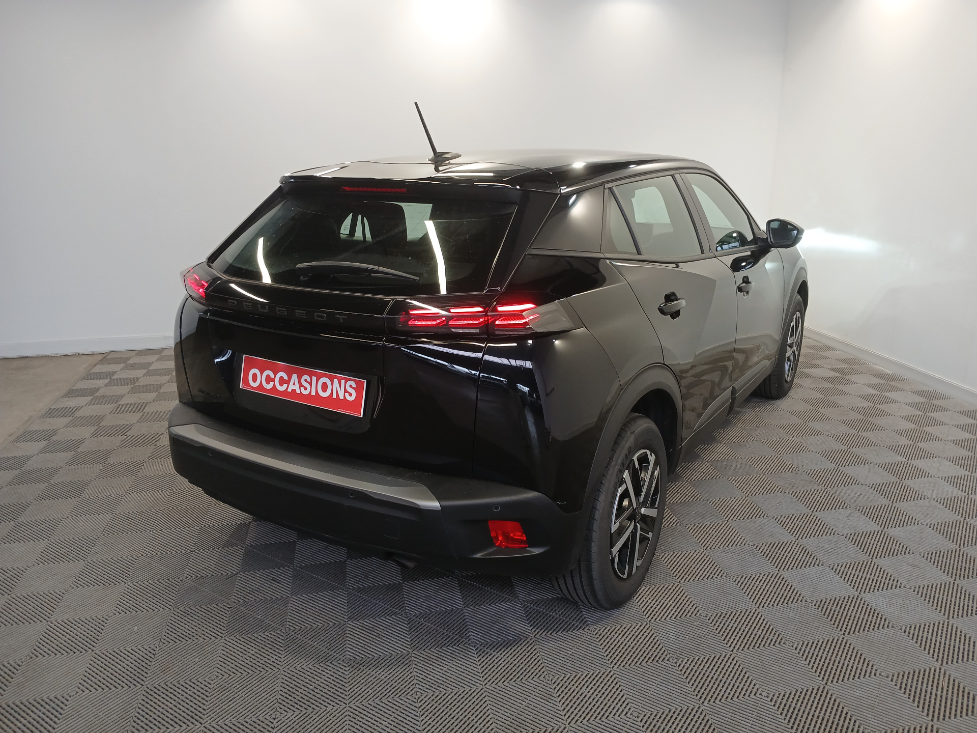 PEUGEOT 2008 Style 100 ch BVM6