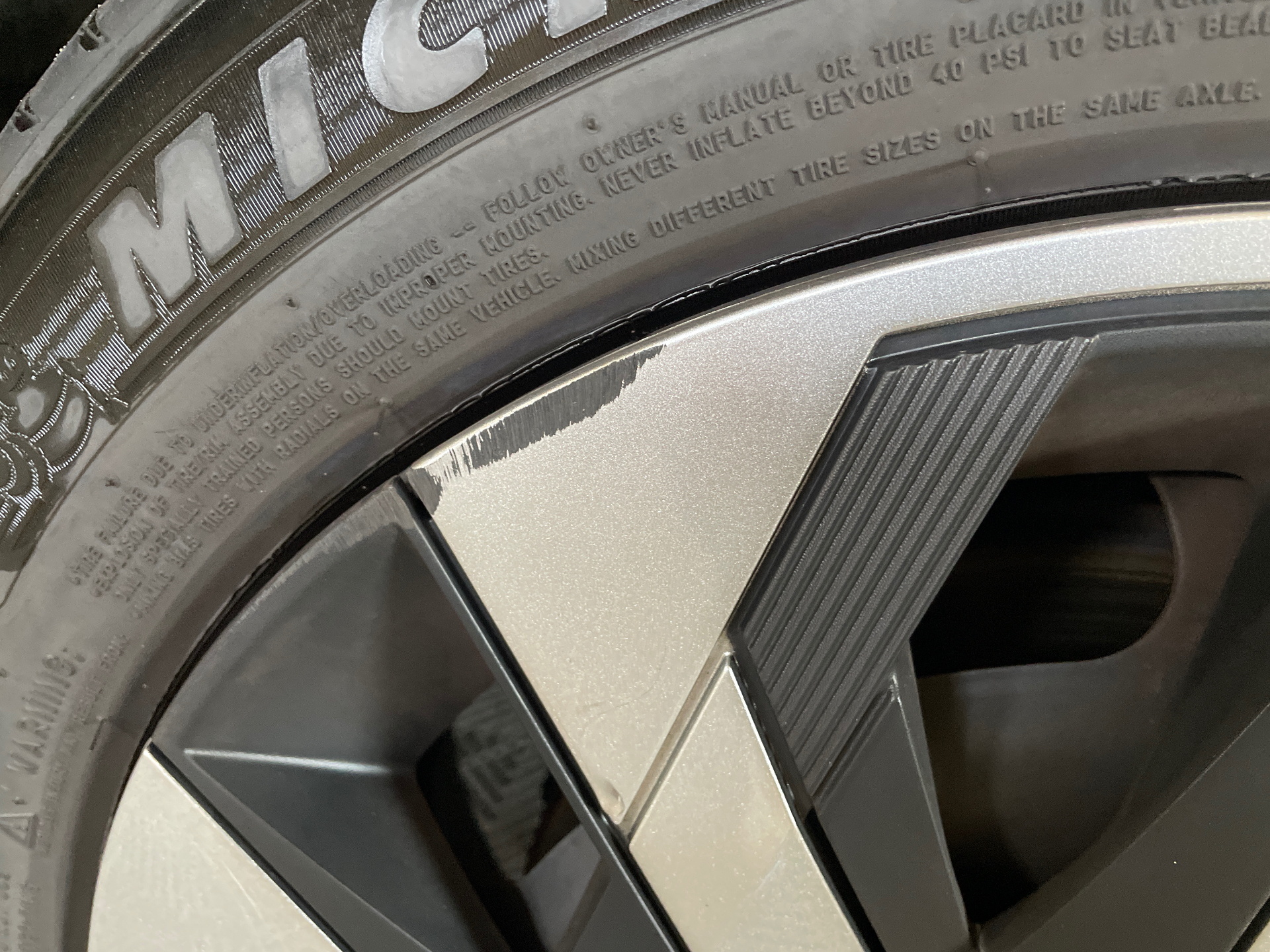 PEUGEOT 208 Style 100 ch BVM6 — expertise