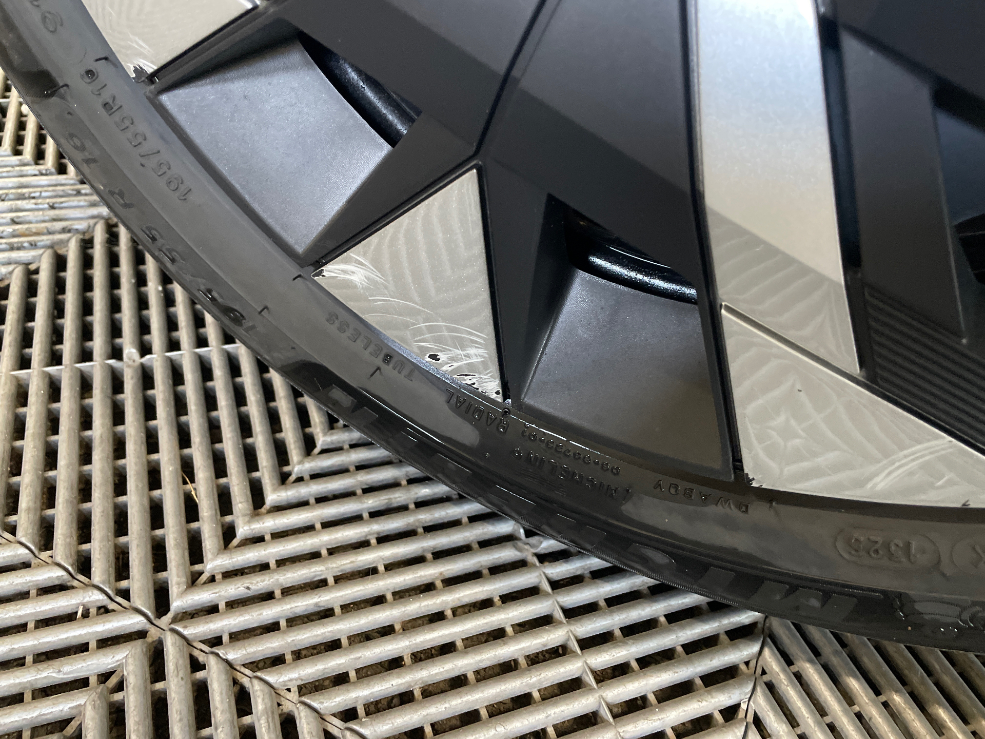 PEUGEOT 208 Style 100 ch BVM6 — expertise